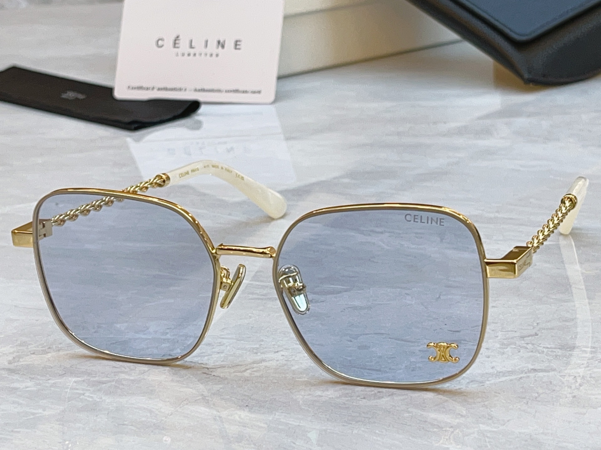 ，【CELIN*】赛*琳新款太阳镜， MODEL:CL42126U，SIZE: 59口18-145