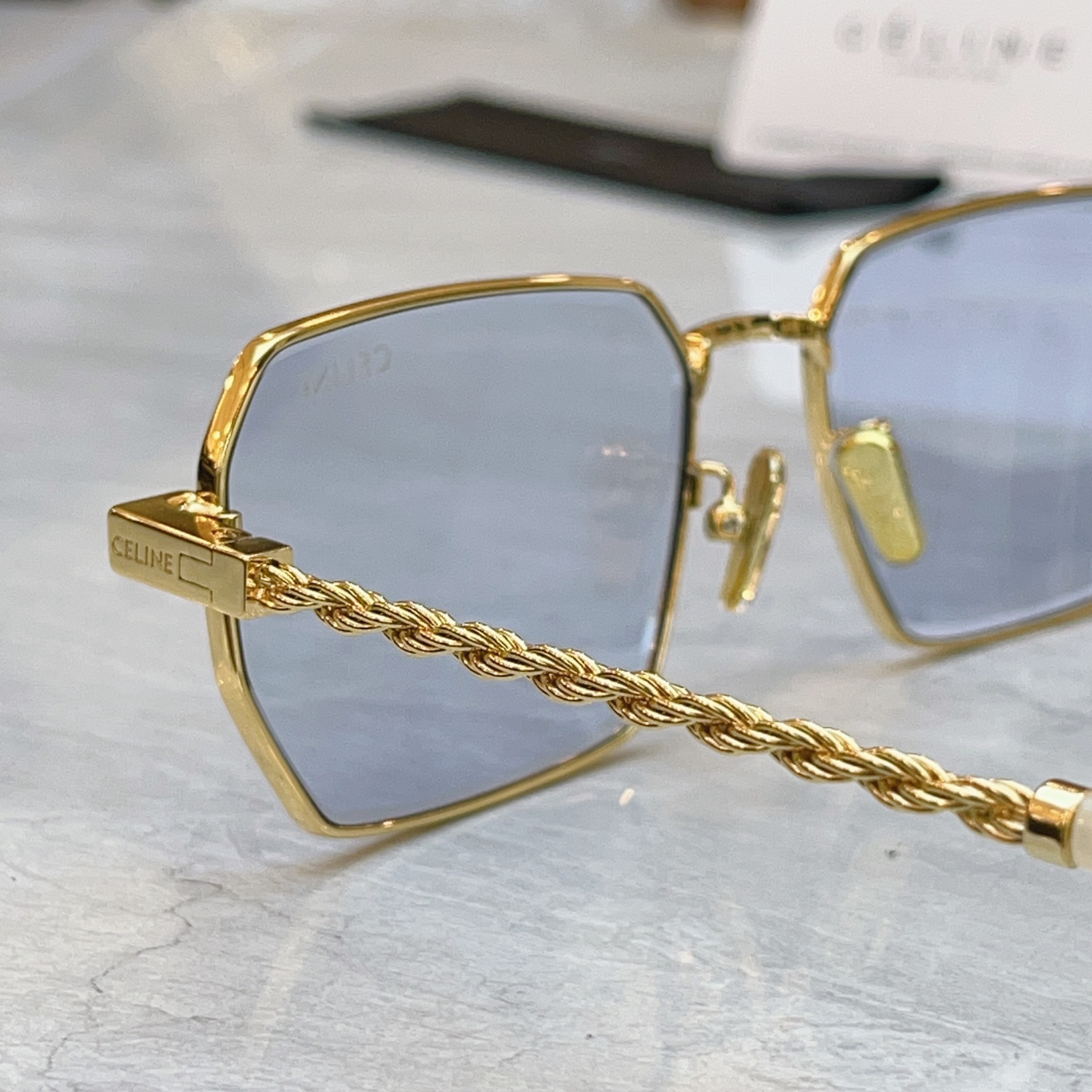 ，【CELIN*】赛*琳新款太阳镜， MODEL:CL42127U，SIZE: 59口18-145