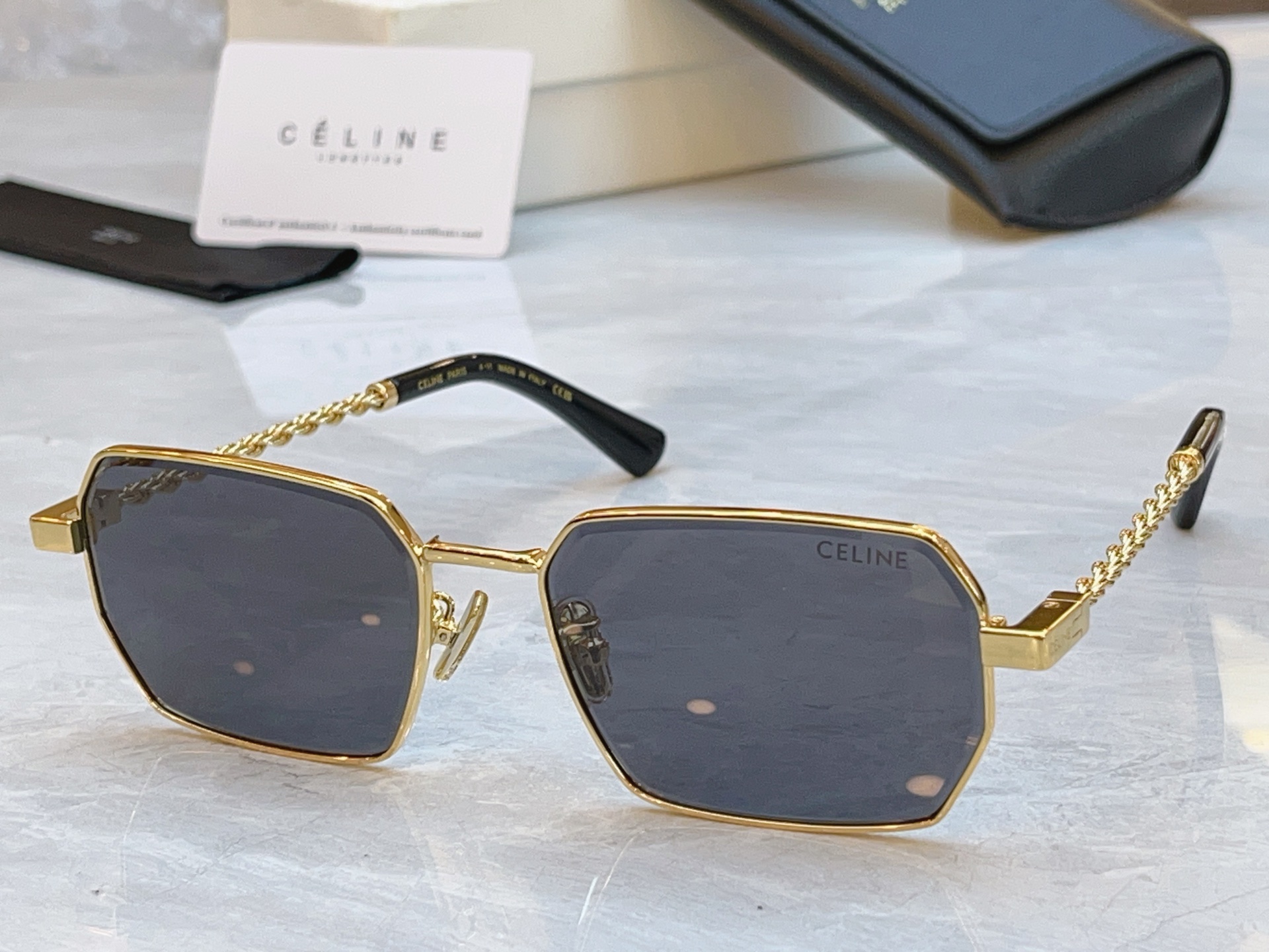 ，【CELIN*】赛*琳新款太阳镜， MODEL:CL42127U，SIZE: 59口18-145