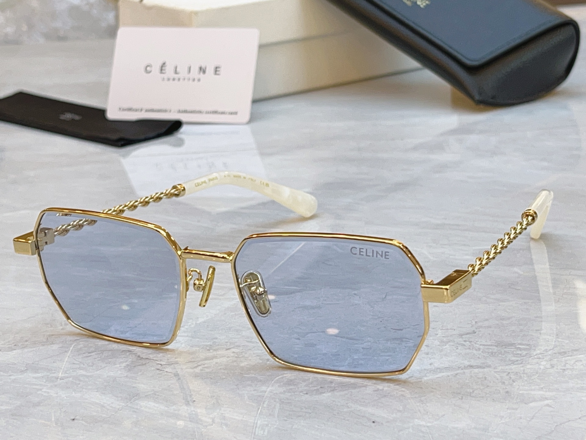 ，【CELIN*】赛*琳新款太阳镜， MODEL:CL42127U，SIZE: 59口18-145