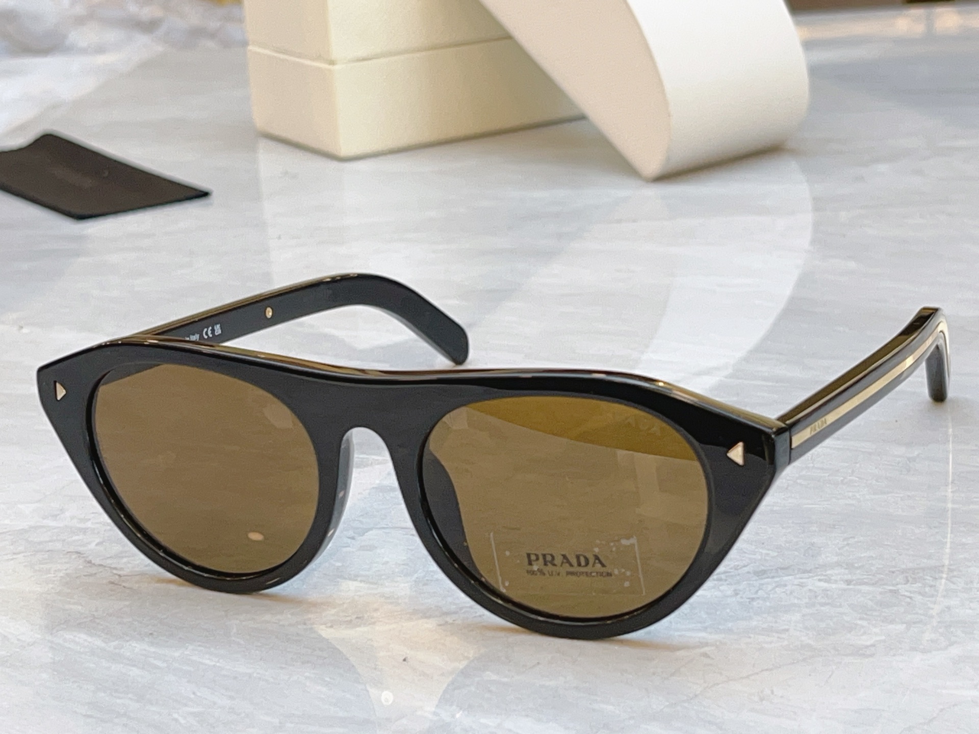，【PRAD*】普拉*达新款太阳镜🕶️，MODEL：PR B15S，SIZE：51口20-145