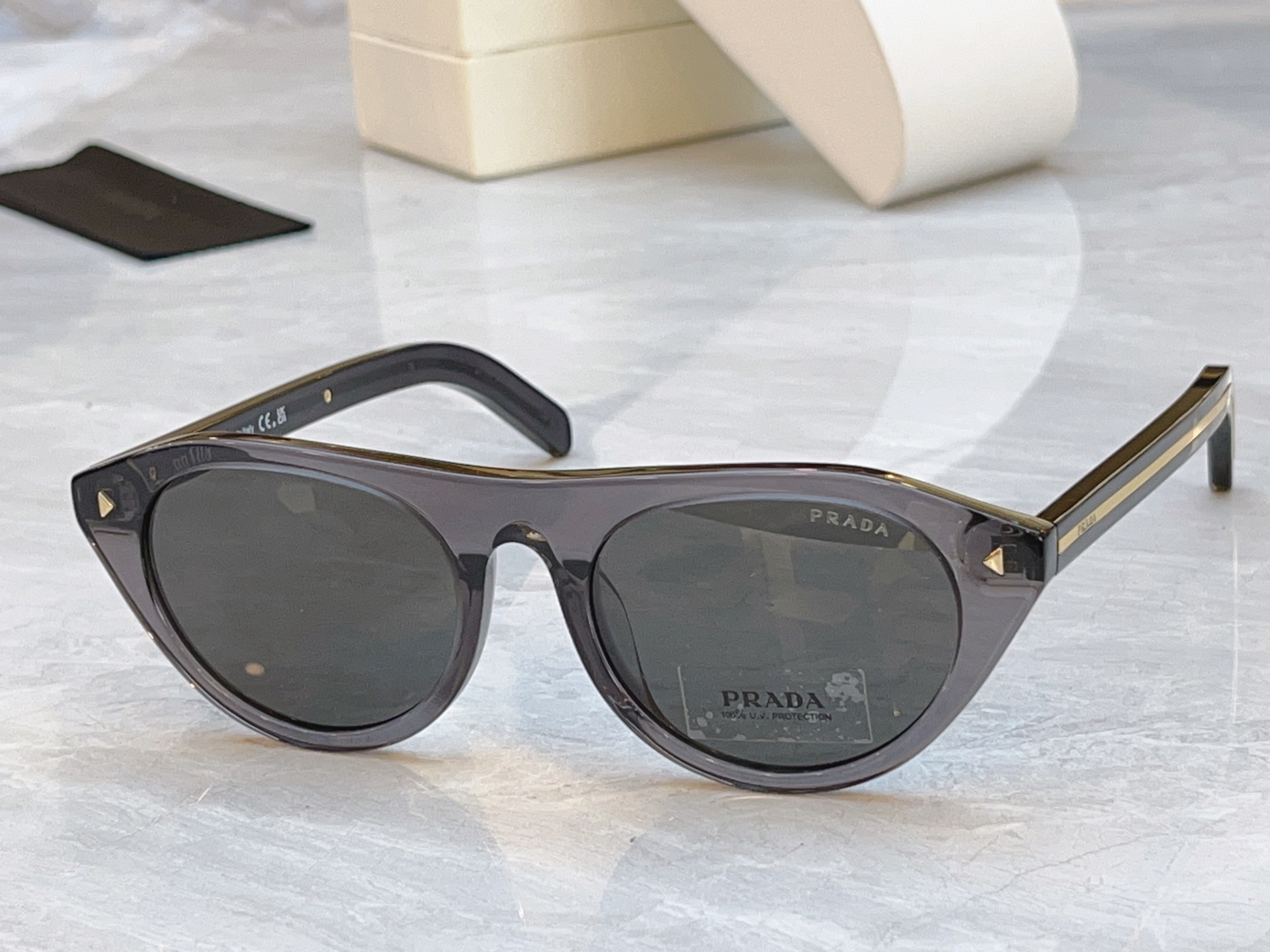 ，【PRAD*】普拉*达新款太阳镜🕶️，MODEL：PR B15S，SIZE：51口20-145