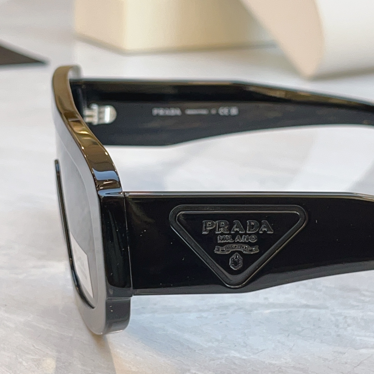 ，【PRAD*】普拉*达新款太阳镜🕶️，MODEL：PR D10S，SIZE：124口145