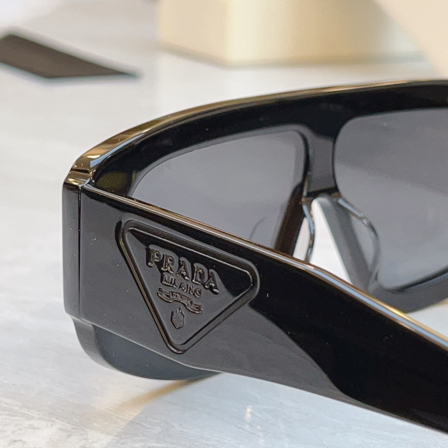 ，【PRAD*】普拉*达新款太阳镜🕶️，MODEL：PR D10S，SIZE：124口145