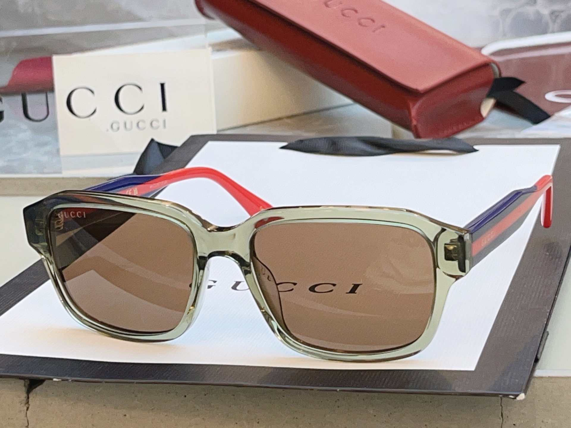 ，【GUCC*】古*驰新款眼镜架 高版本✨，MODEL：GG2120SA，SIZE:55口19-145 