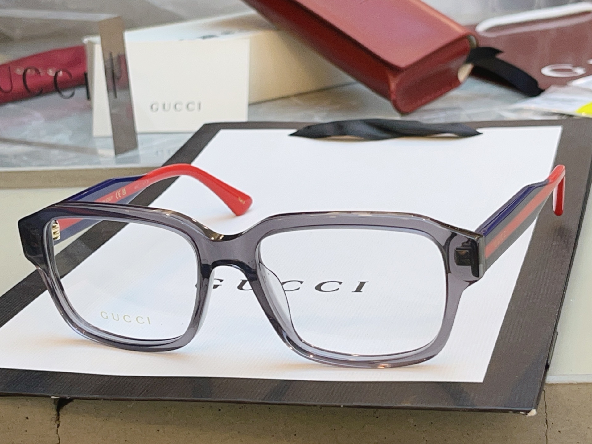 ，【GUCC*】古*驰新款眼镜架 高版本✨，MODEL：GG2120SA，SIZE:55口19-145 