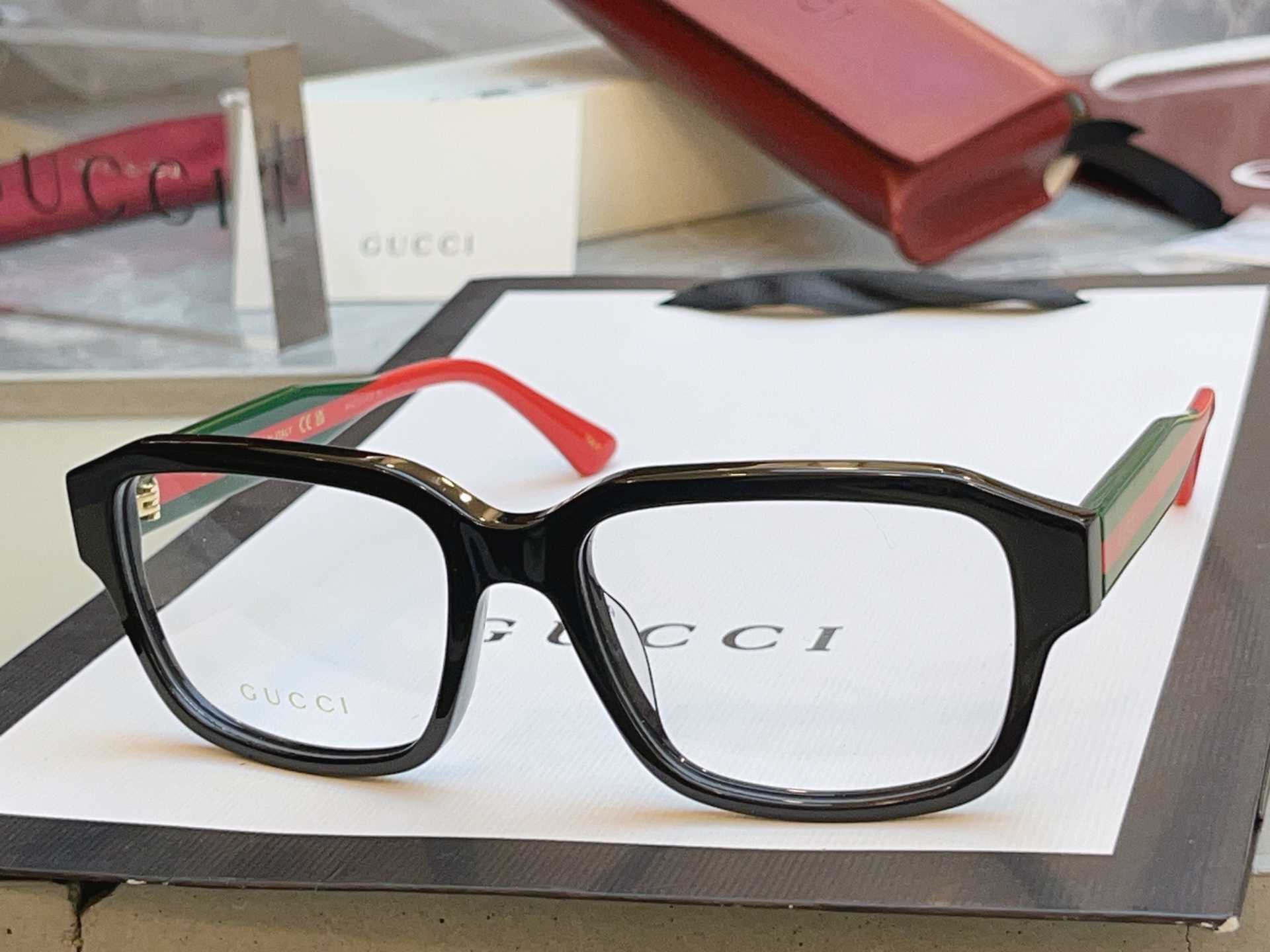 ，【GUCC*】古*驰新款眼镜架 高版本✨，MODEL：GG2120SA，SIZE:55口19-145 