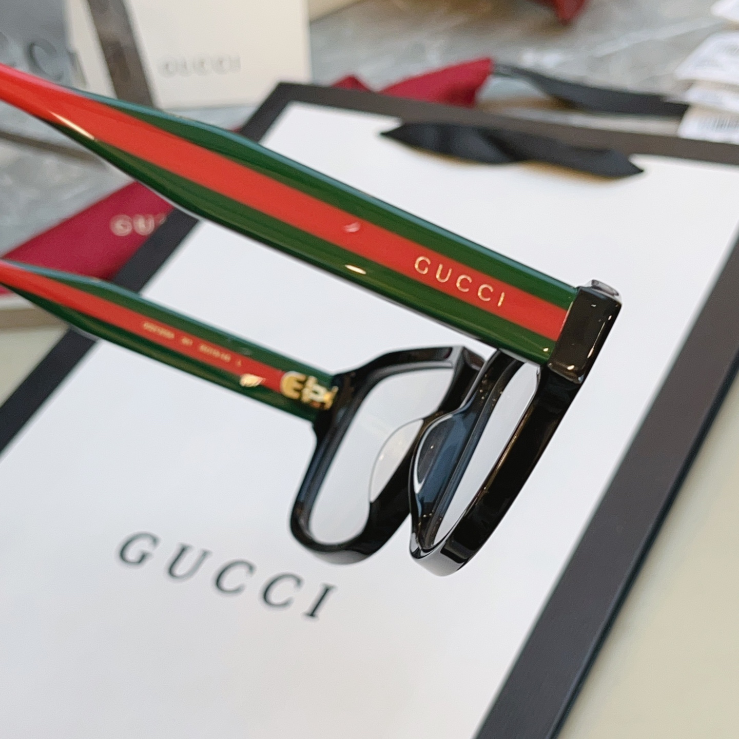 ，【GUCC*】古*驰新款眼镜架 高版本✨，MODEL：GG2120SA，SIZE:55口19-145 