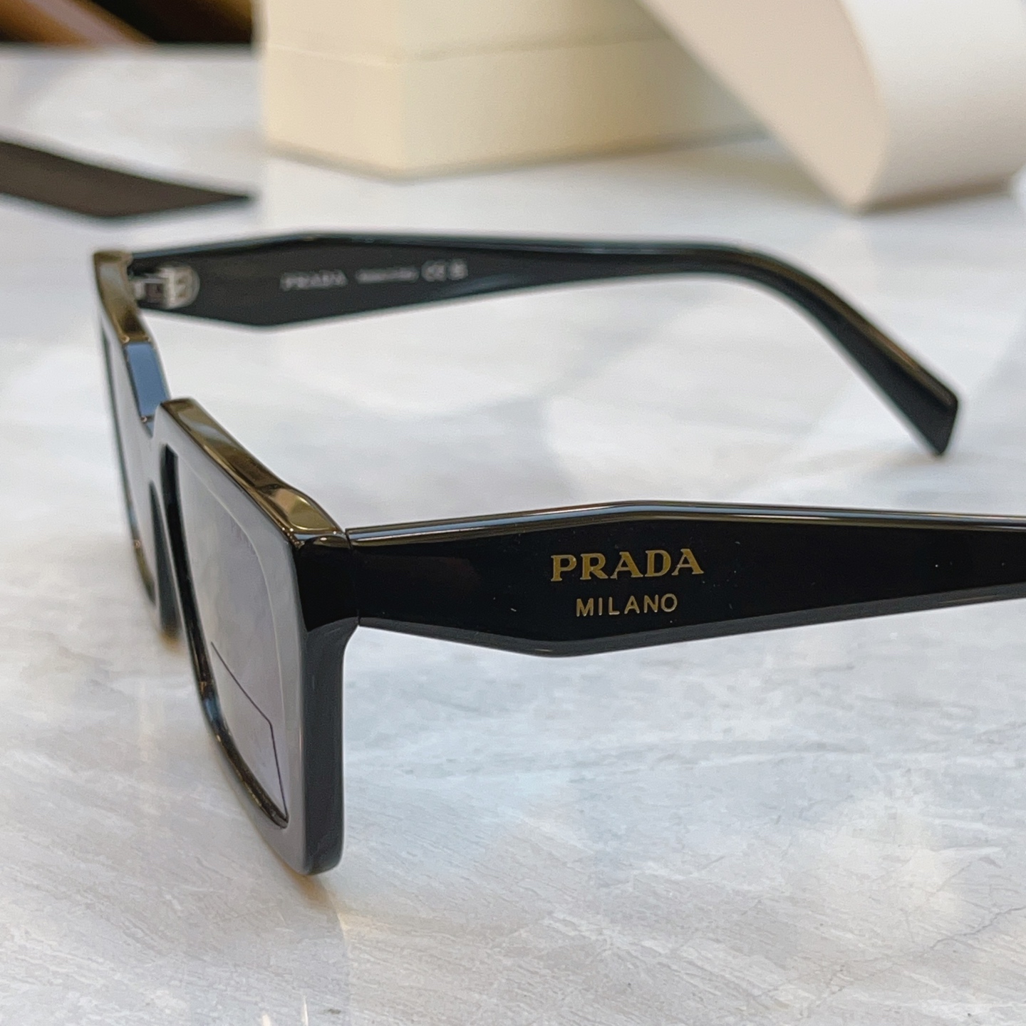 ，【PRAD*】普拉*达新款太阳镜🕶️，MODEL：PR D05SF，SIZE：55口18-140