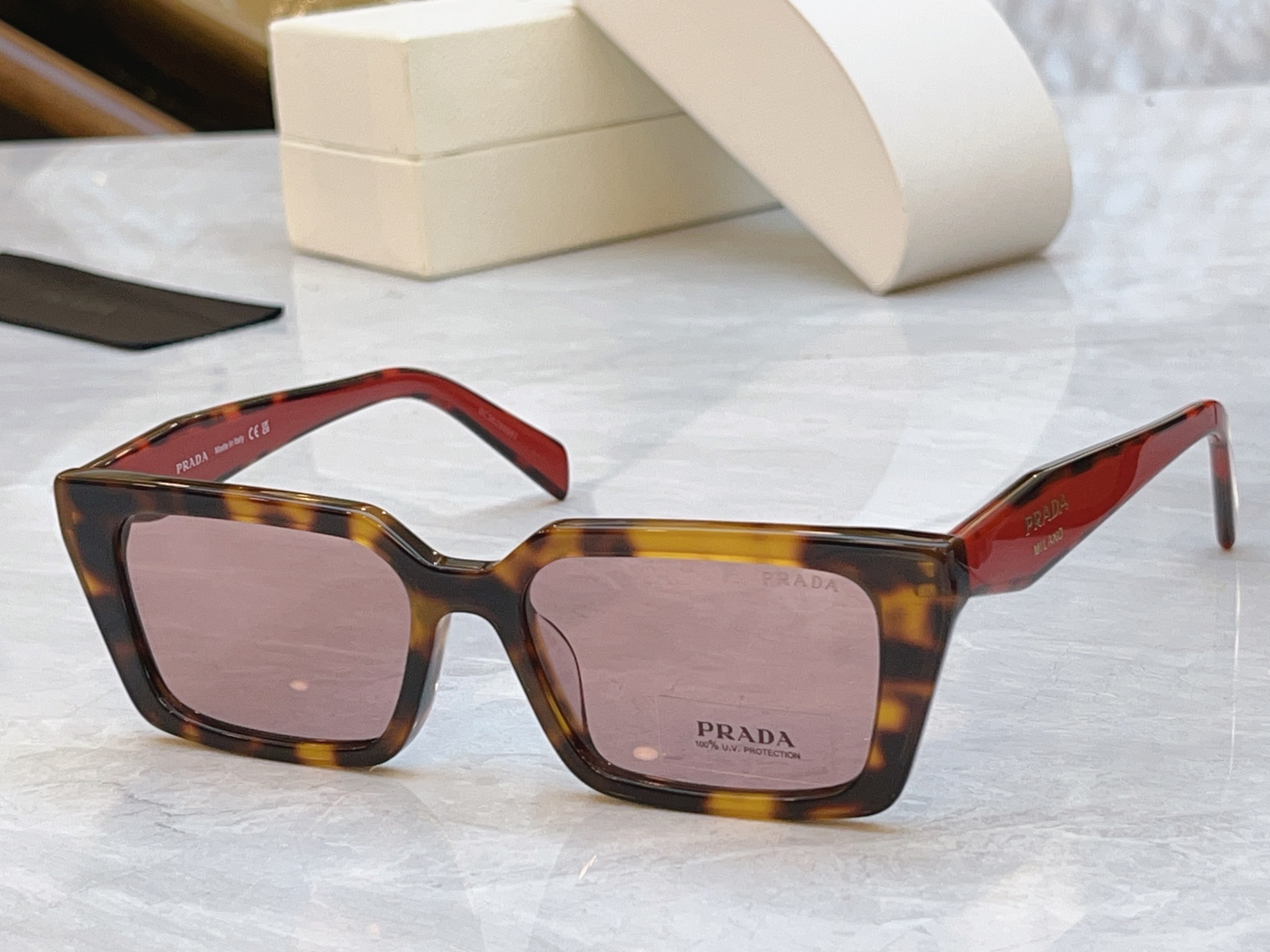 ，【PRAD*】普拉*达新款太阳镜🕶️，MODEL：PR D05SF，SIZE：55口18-140