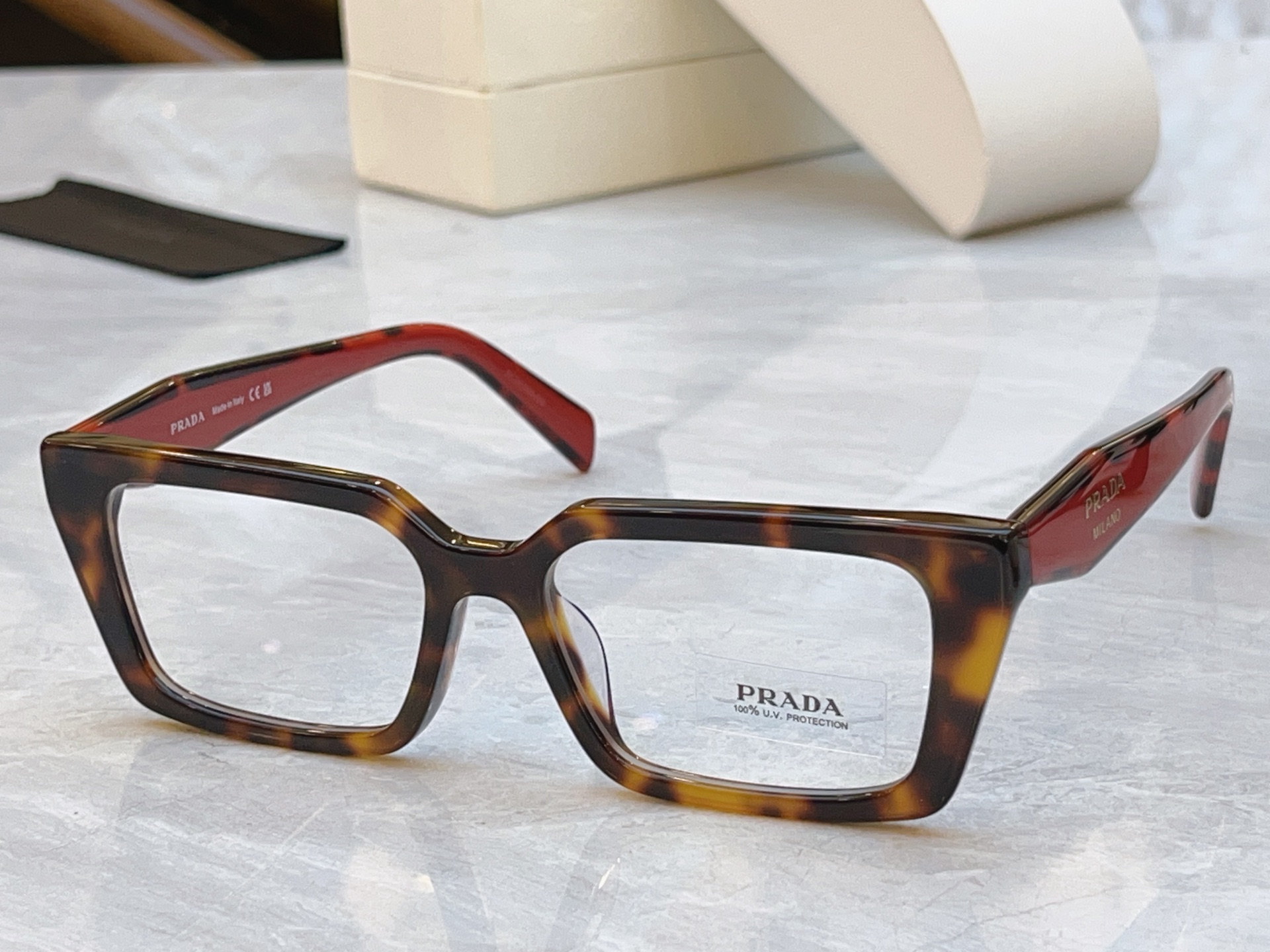 ，【PRAD*】普拉*达新款眼镜架🕶️，MODEL：PR D05SF，SIZE：55口18-140