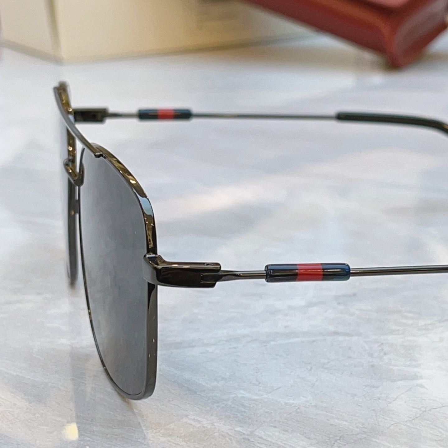 ，【GUCC*】古*驰新款太阳镜，MODEL：GG2096SA，SIZE:58口17-145