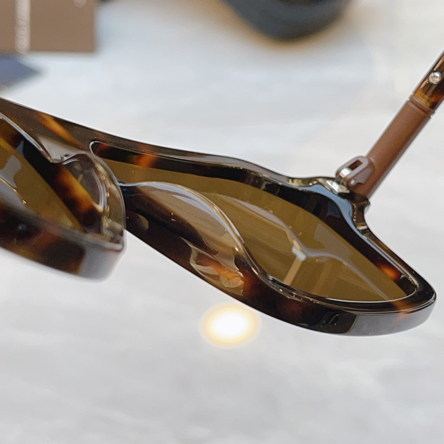 ，【DOLCE & GABBAN*】D*G新款太阳镜，MODEL：DG3197A，SIZE：136口0-