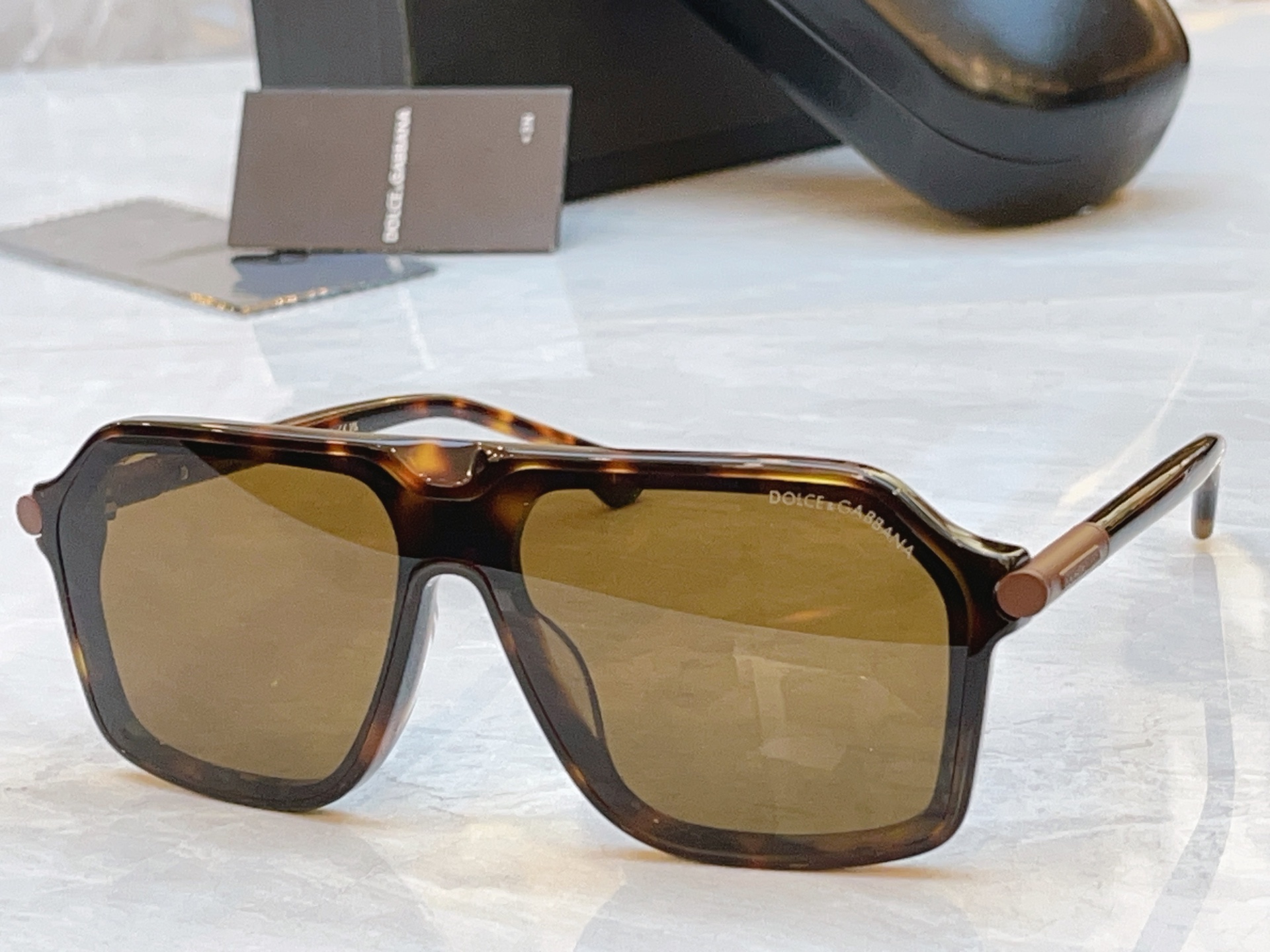 ，【DOLCE & GABBAN*】D*G新款太阳镜，MODEL：DG3197A，SIZE：136口0-
