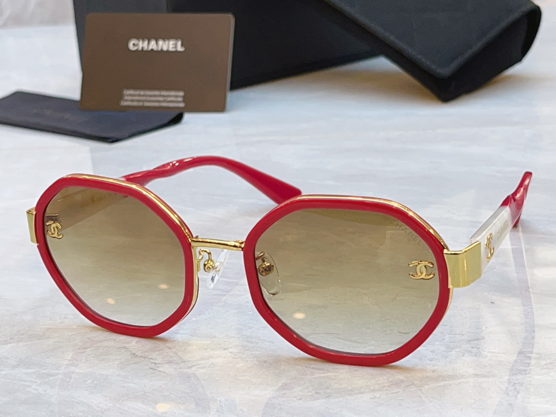 ，【CHANE*】香奈儿新款太阳镜，MODEL：CH5490-H，SIZE：56口22-145