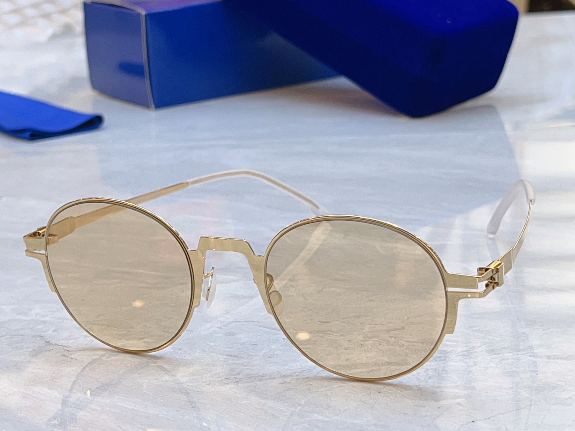 ，【MYKITA】马吉*他新款太阳镜，Mod:STUDIO，SIZE:49口22-140