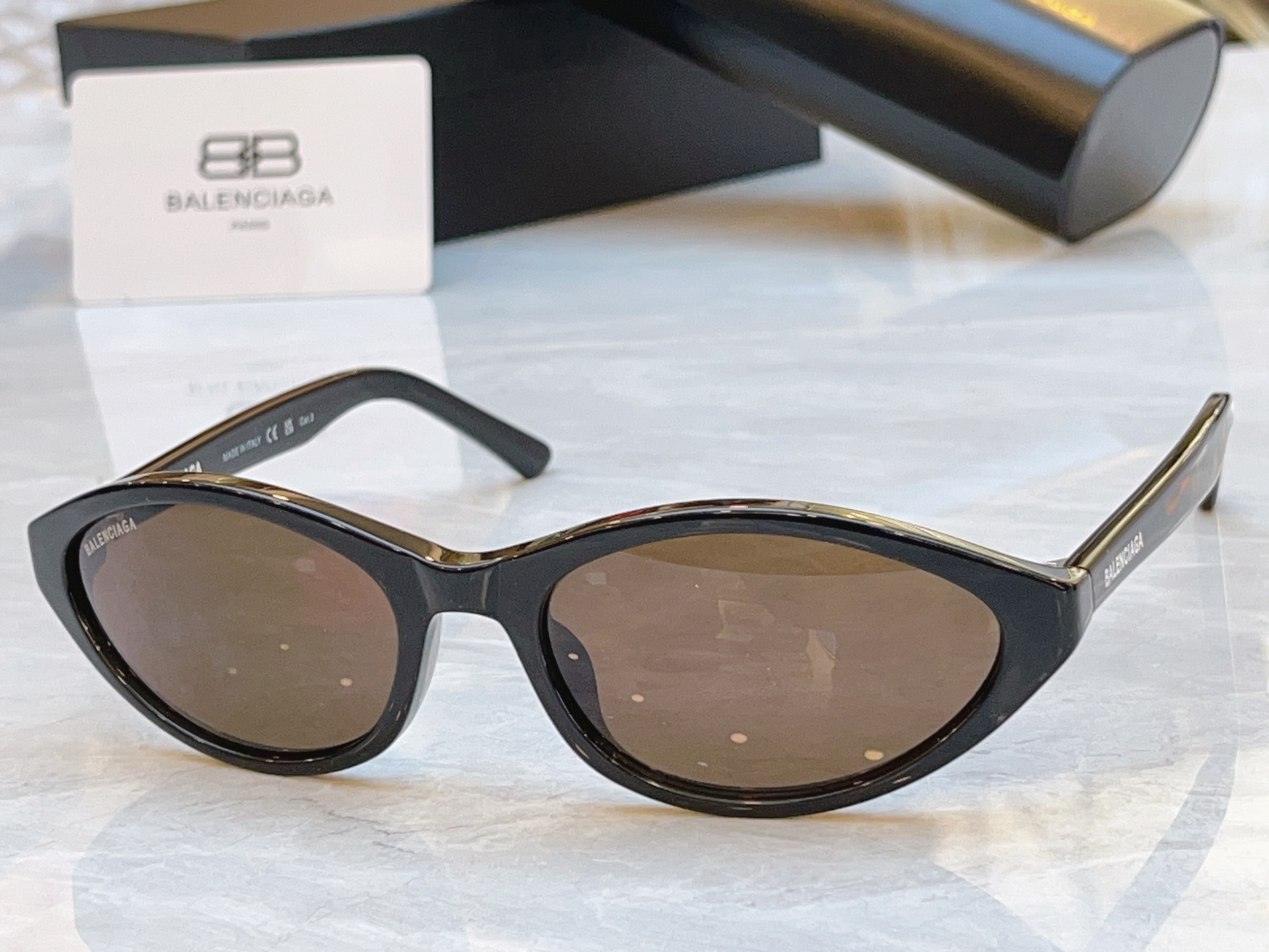 ，【BALENCIAG*】巴黎*世家新款太阳镜，MODEL：BB0402S，SIZE：59口16-135