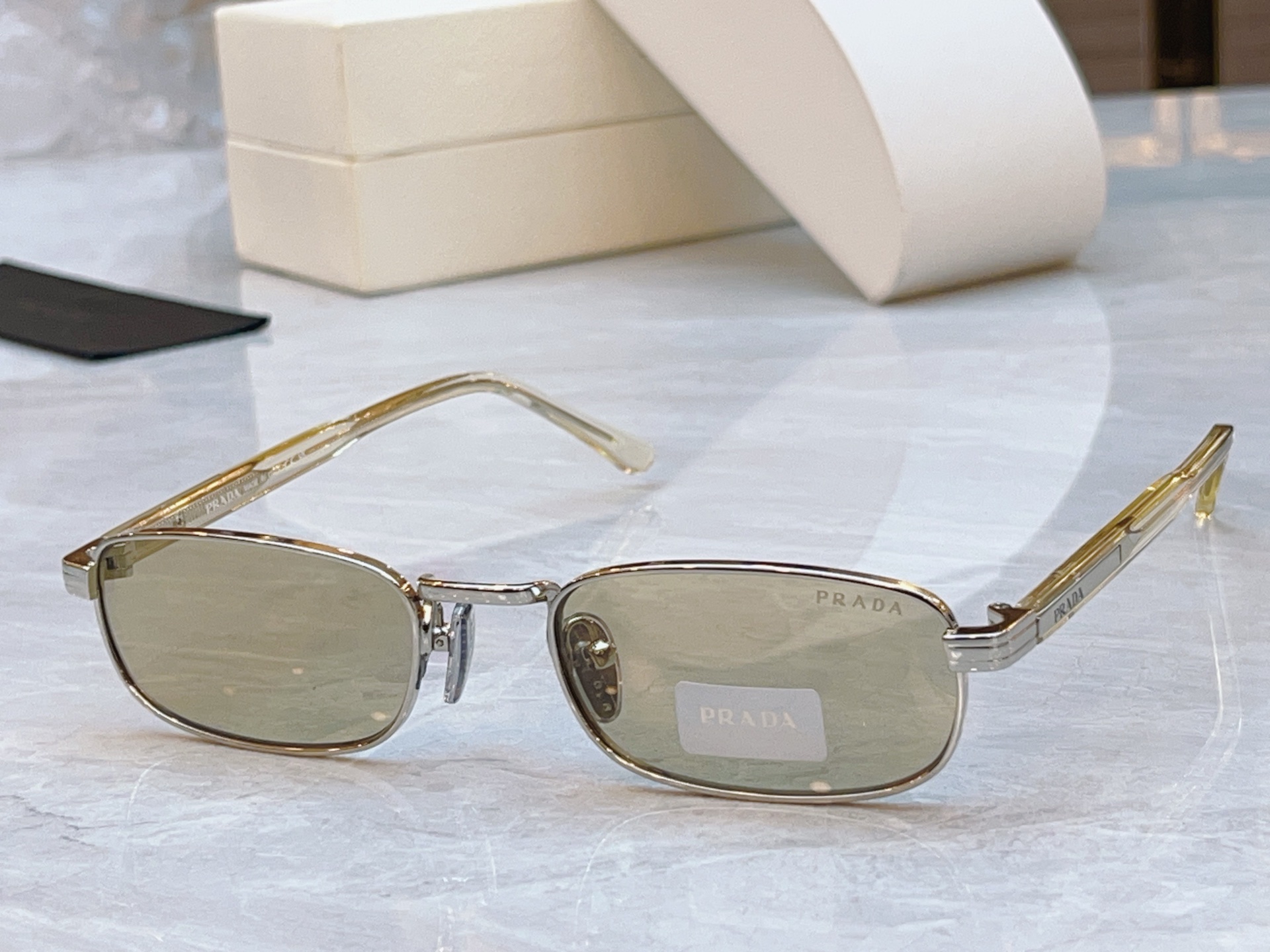 ，【PRAD*】普拉*达新款太阳镜🕶️，MODEL：PR D54S，SIZE：55口19-140