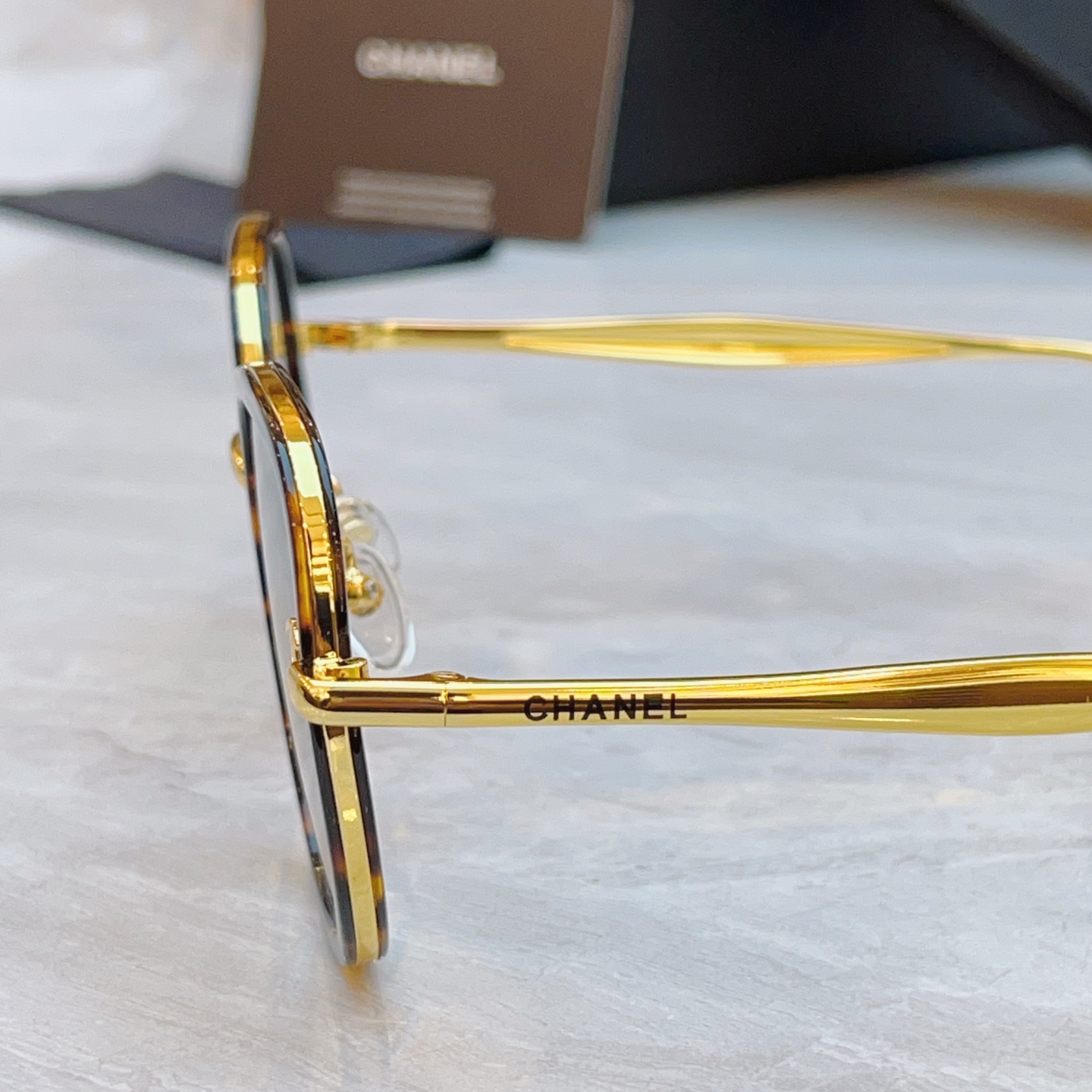 ，【CHANE*】香奈儿新款太阳镜，MODEL：CH5508-H，SIZE：55口22-145