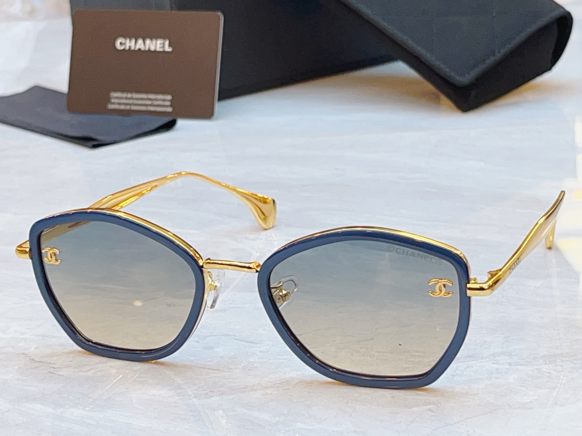 ，【CHANE*】香奈儿新款太阳镜，MODEL：CH5509-H，SIZE：58口22-145