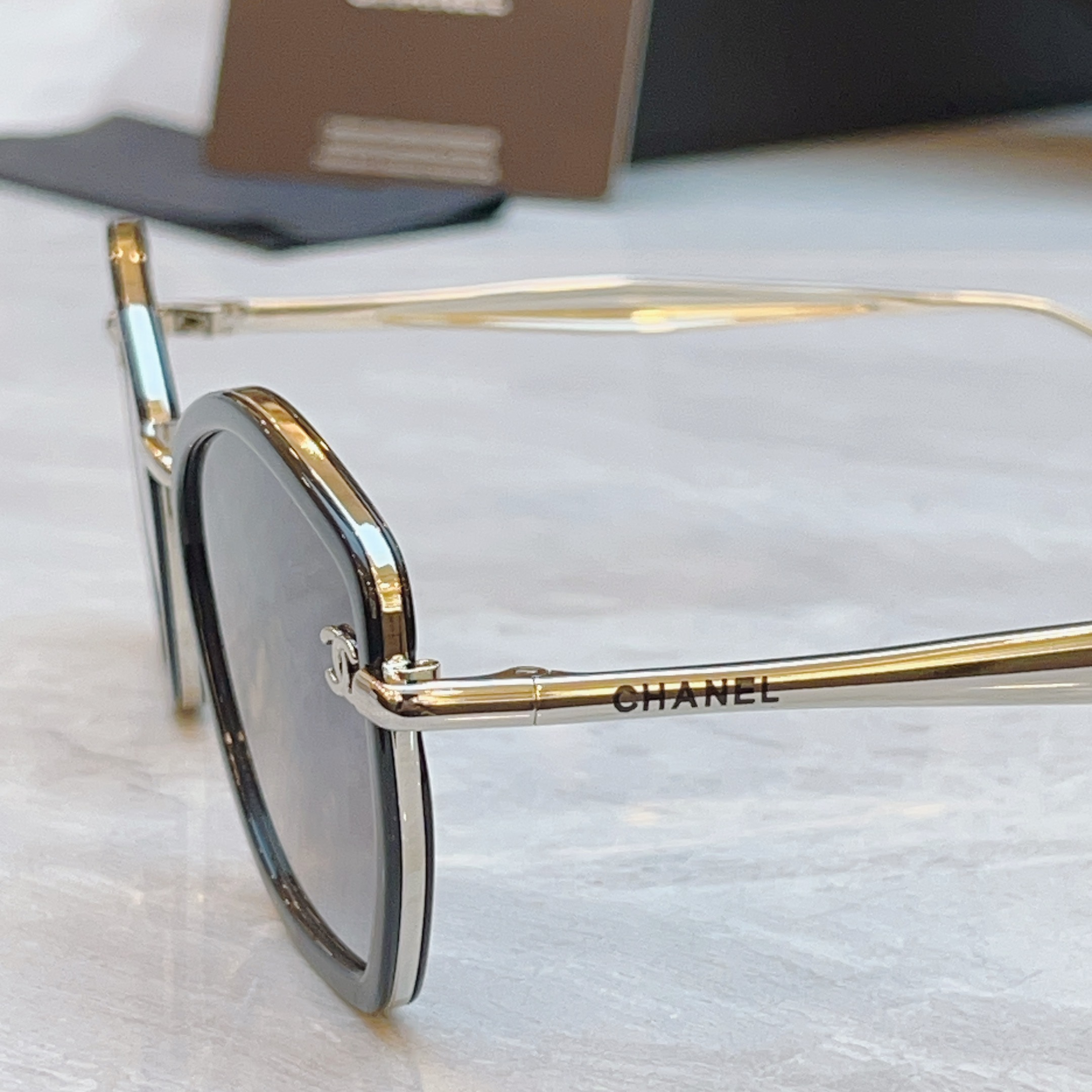 ，【CHANE*】香奈儿新款太阳镜，MODEL：CH5509-H，SIZE：58口22-145