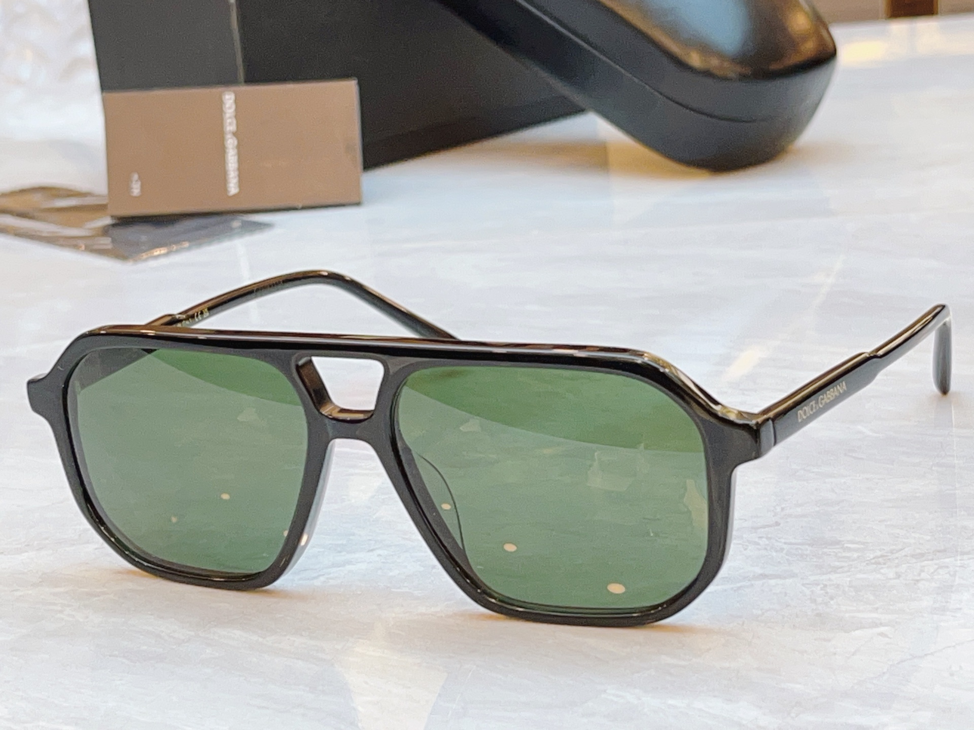，【DOLCE & GABBAN*】D*G新款太阳镜，MODEL：DG4541，SIZE：59口15-1