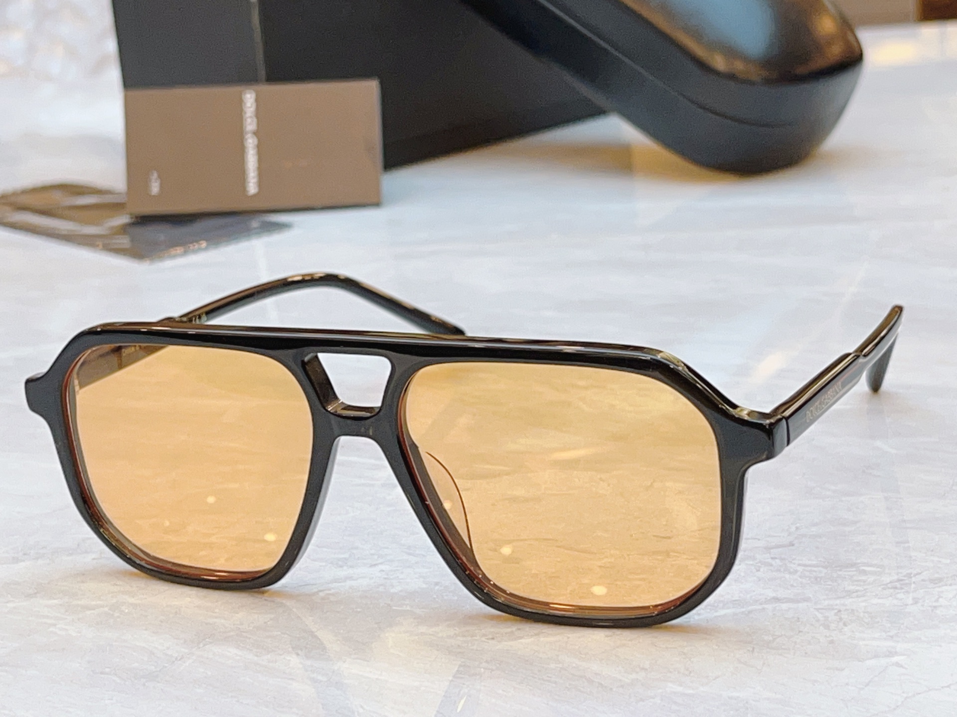 ，【DOLCE & GABBAN*】D*G新款太阳镜，MODEL：DG4541，SIZE：59口15-1