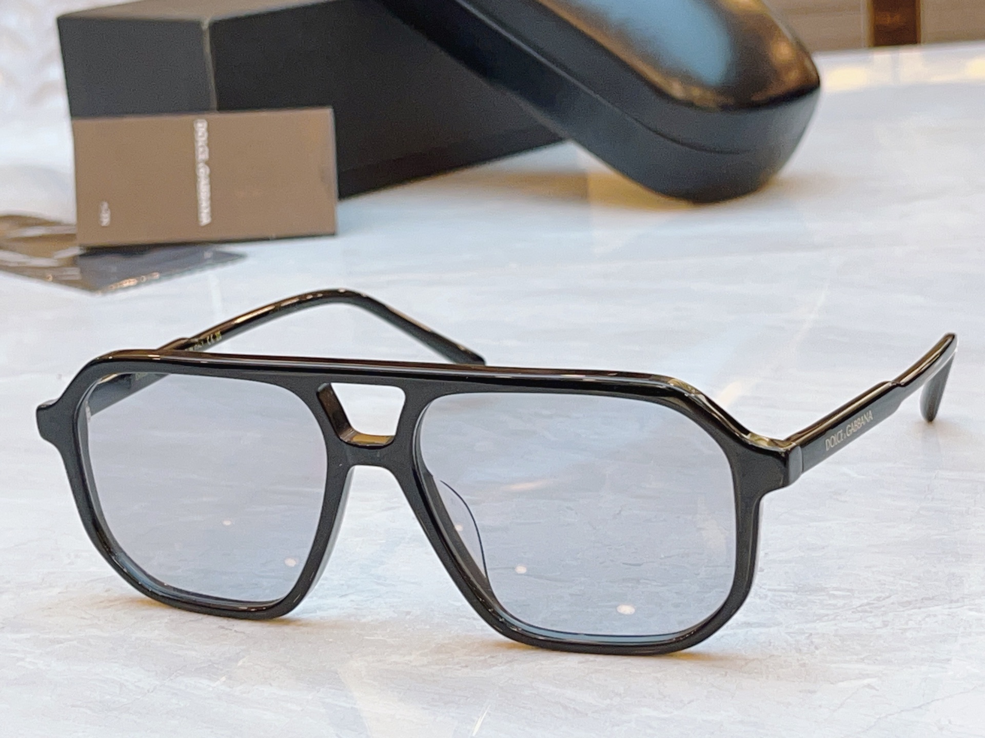 ，【DOLCE & GABBAN*】D*G新款太阳镜，MODEL：DG4541，SIZE：59口15-1