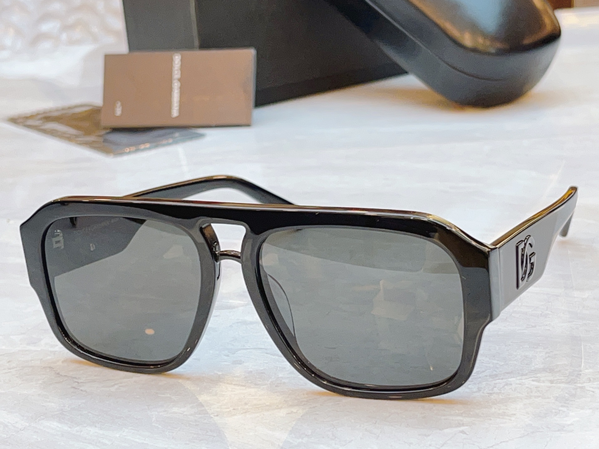 ，【DOLCE & GABBAN*】D*G新款太阳镜，MODEL：DG4403，SIZE：57口18-1