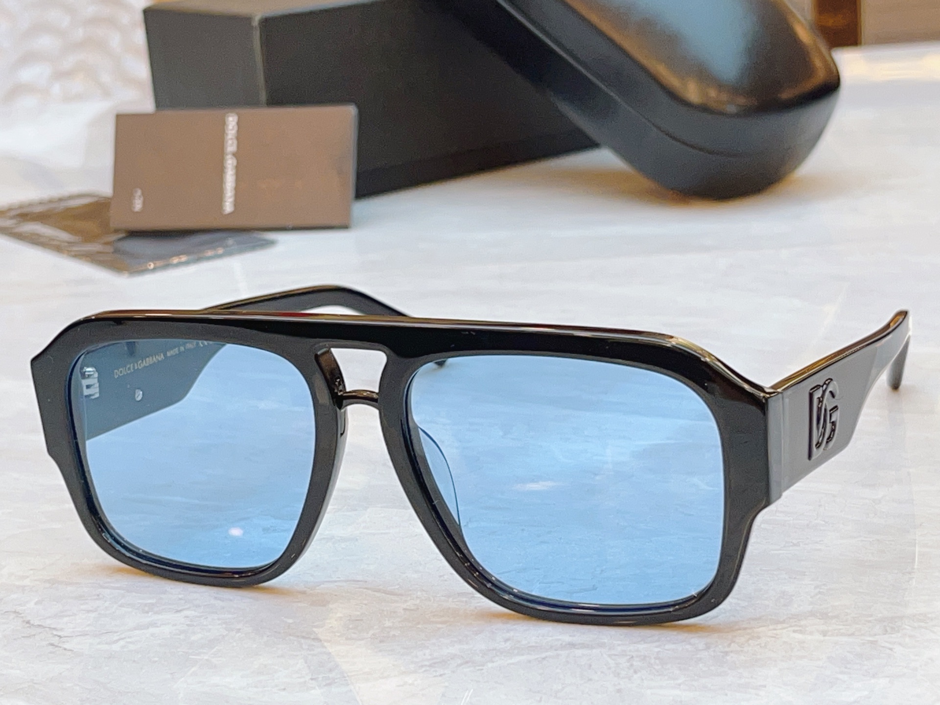 ，【DOLCE & GABBAN*】D*G新款太阳镜，MODEL：DG4403，SIZE：57口18-1