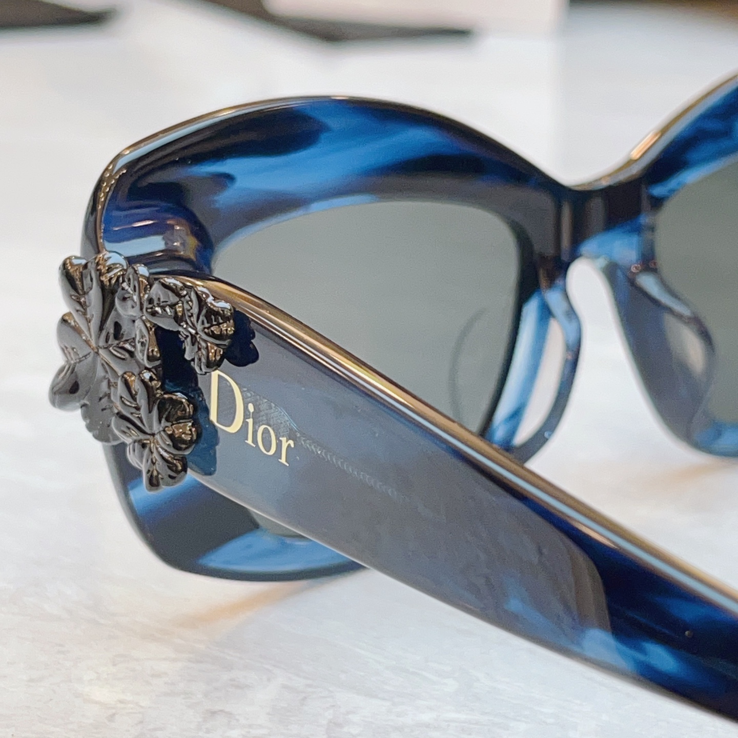 ，【DIO* 】迪*奥新款太阳镜，MODEL：Dior Clover S3I，SIZE：51口18-14