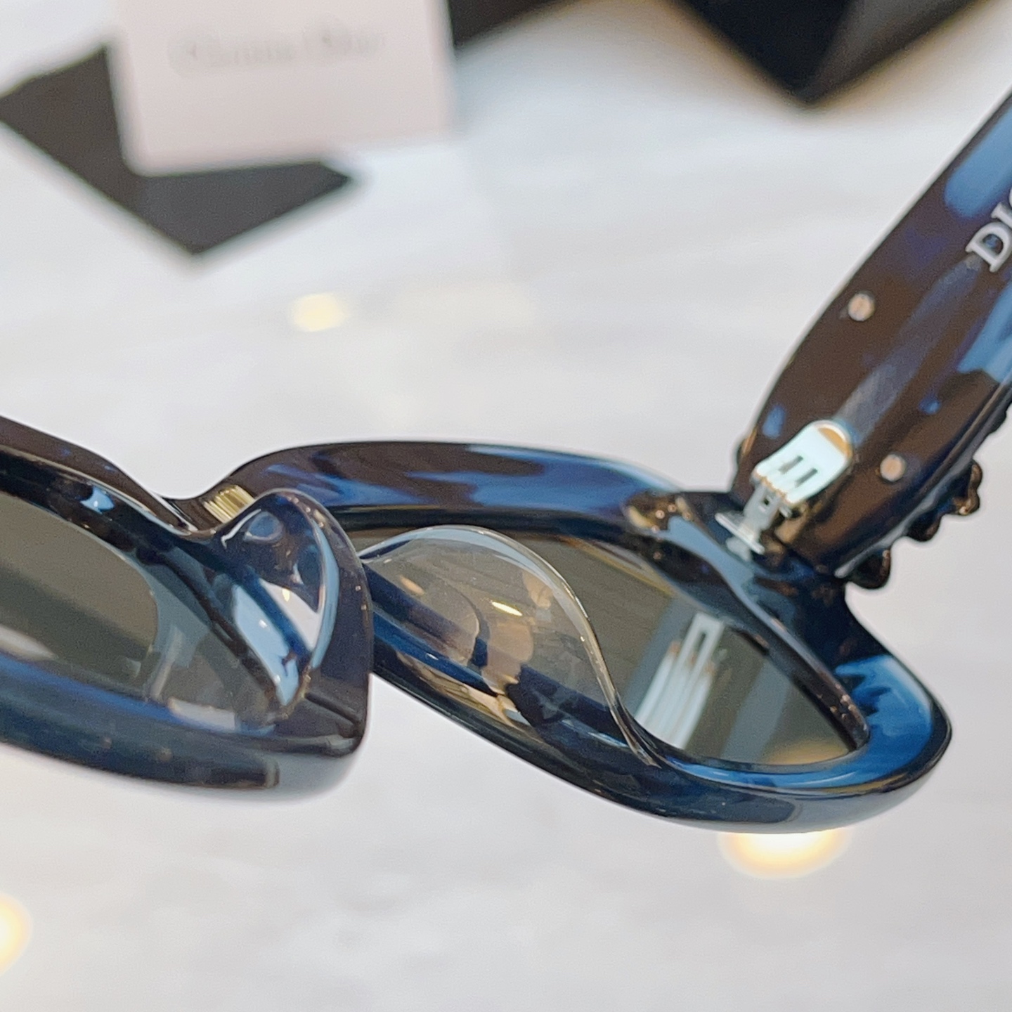 ，【DIO* 】迪*奥新款太阳镜，MODEL：Dior Clover S3I，SIZE：51口18-14