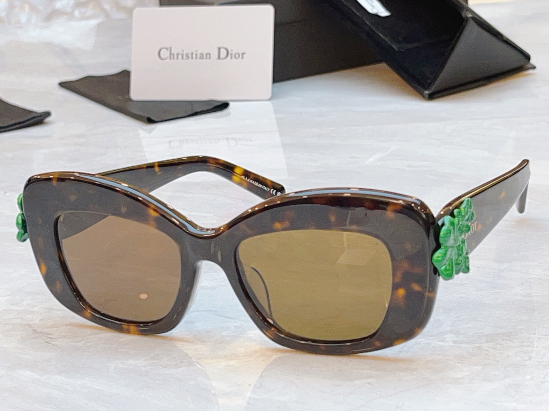 ，【DIO* 】迪*奥新款太阳镜，MODEL：Dior Clover S3I，SIZE：51口18-14