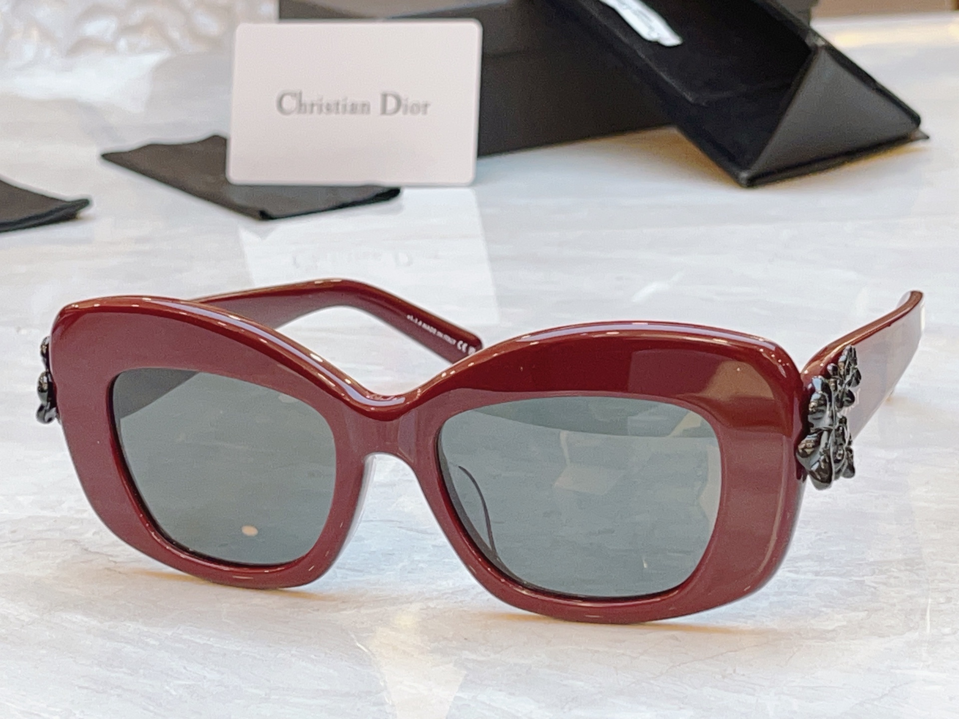 ，【DIO* 】迪*奥新款太阳镜，MODEL：Dior Clover S3I，SIZE：51口18-14