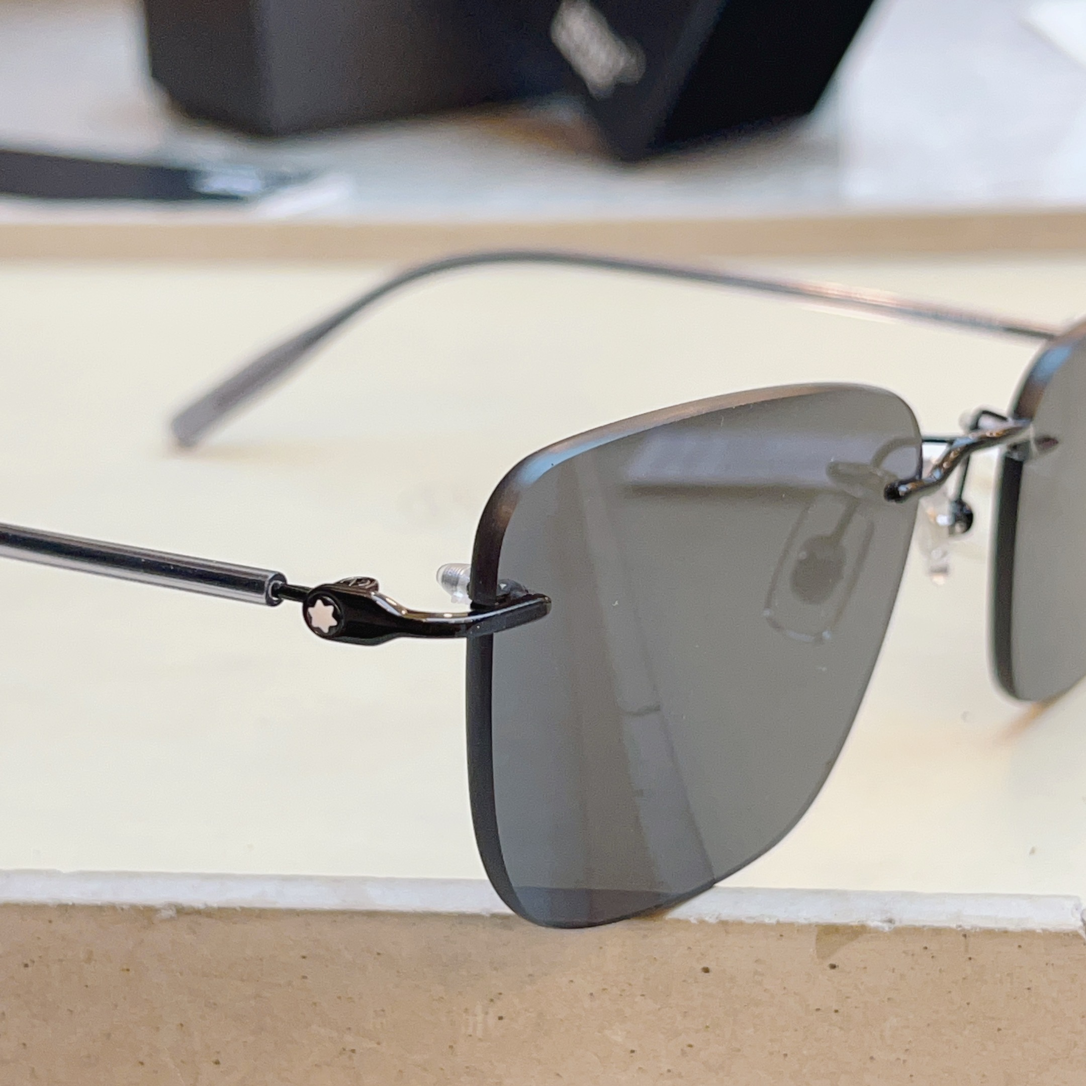 ，【MONT BLAN*】万宝*龙新款太阳镜，MODEL:MB0470S，SIZE:54口19-145 M