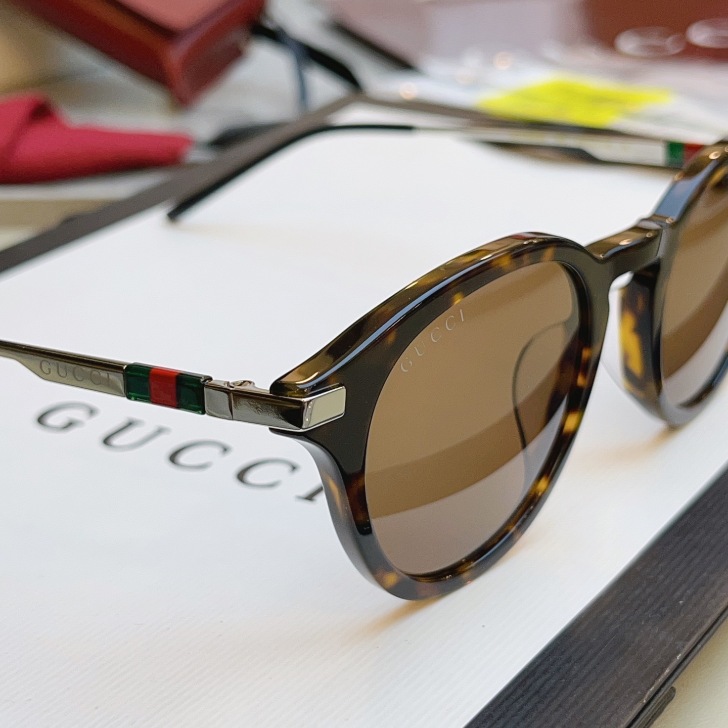 ，【GUCC*】古*驰新款太阳镜 高版本✨，MODEL：GG1890SA，SIZE:49口22-145 