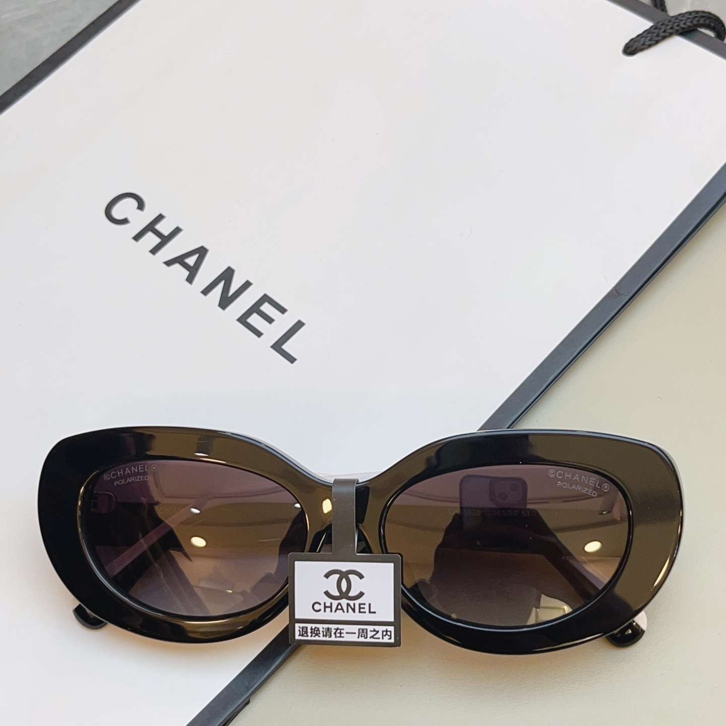 ，【CHANE*】香奈儿新款太阳镜 高版本✨，MODEL：CH5562B，SIZE：53口19-140