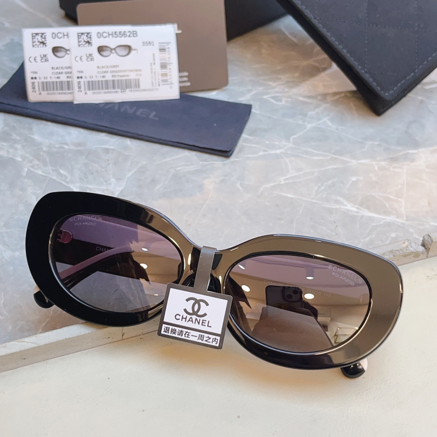 ，【CHANE*】香奈儿新款太阳镜 高版本✨，MODEL：CH5562B，SIZE：53口19-140