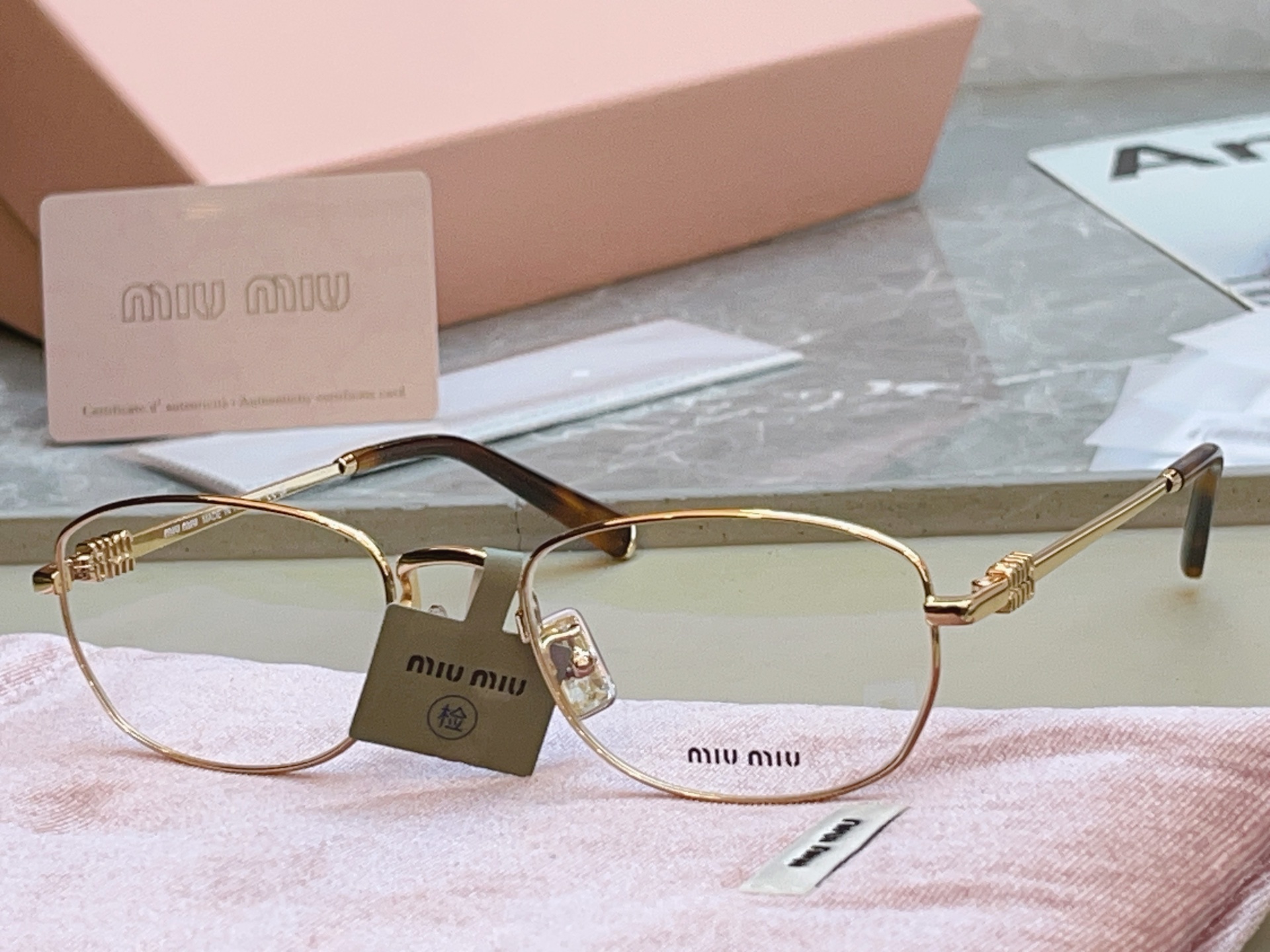 ，【MIUMI*】缪*缪新款眼镜架，Mod:OMU 52ZV，SIZE:53口21-140