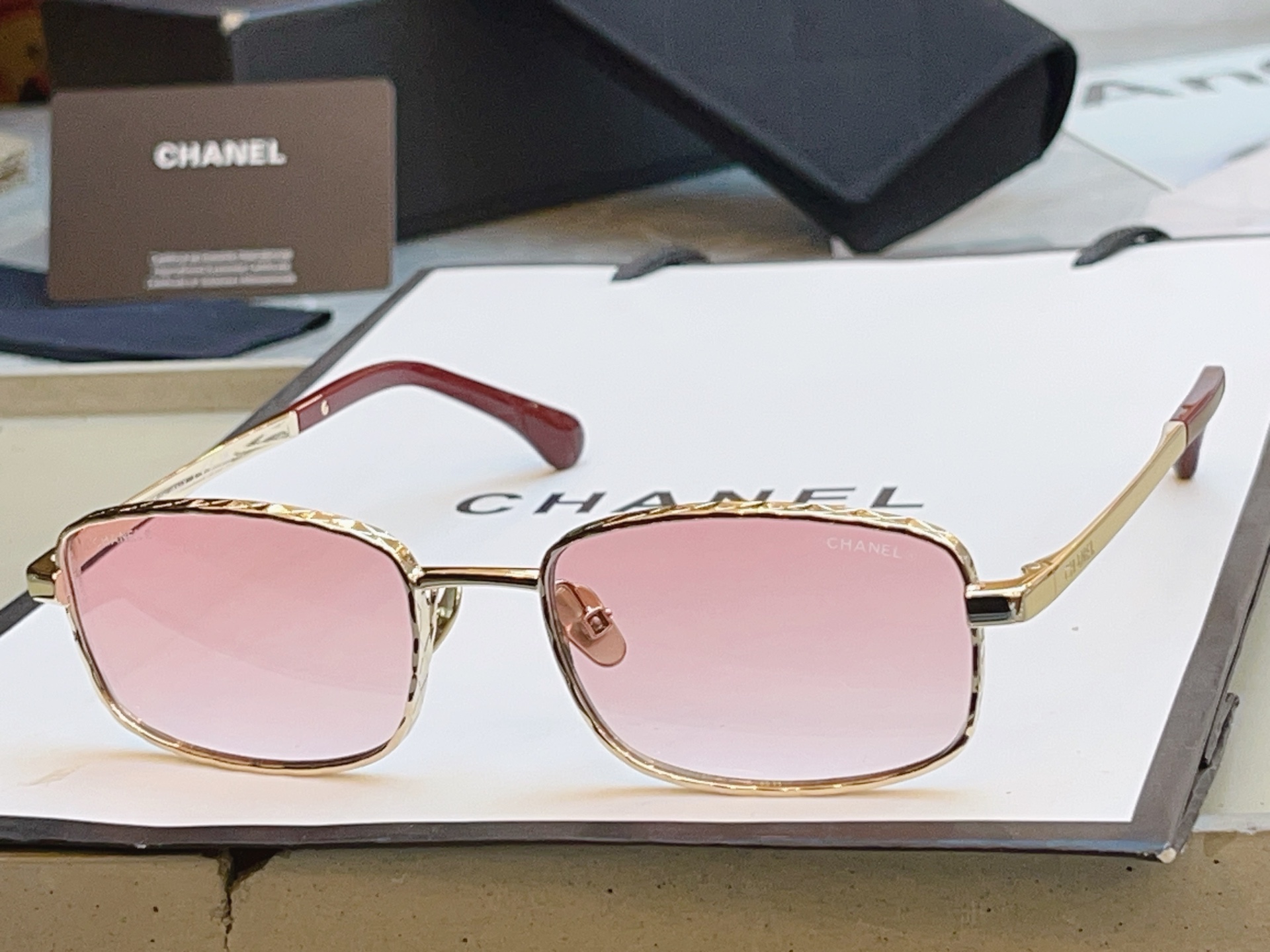 ，【CHANE*】香奈儿新款太阳镜 高版本✨，MODEL：CH4295-S，SIZE：58口17-140
