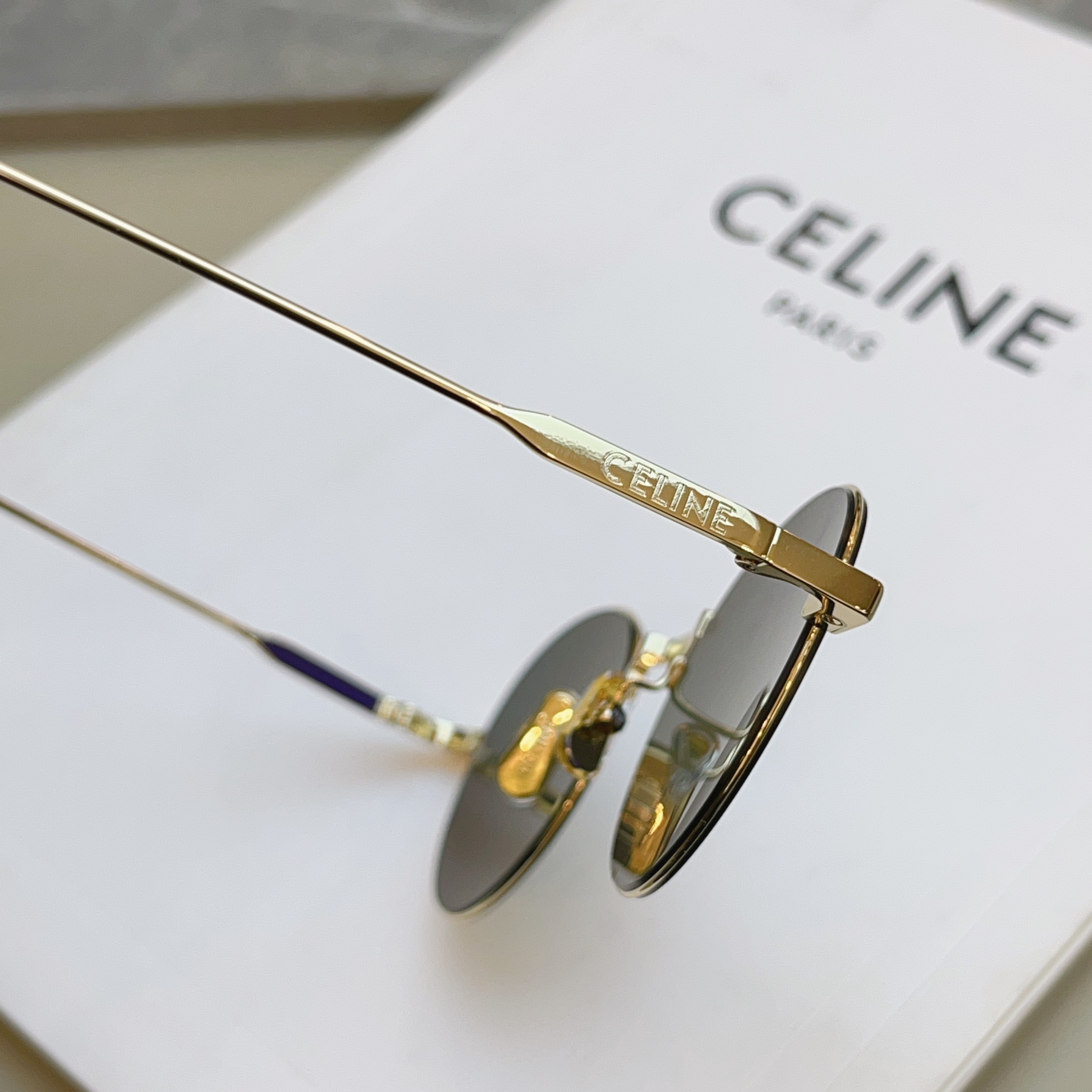 ，【CELIN*】赛*琳新款太阳镜 高品质✨， MODEL:CL40346U，SIZE: 49口20-140