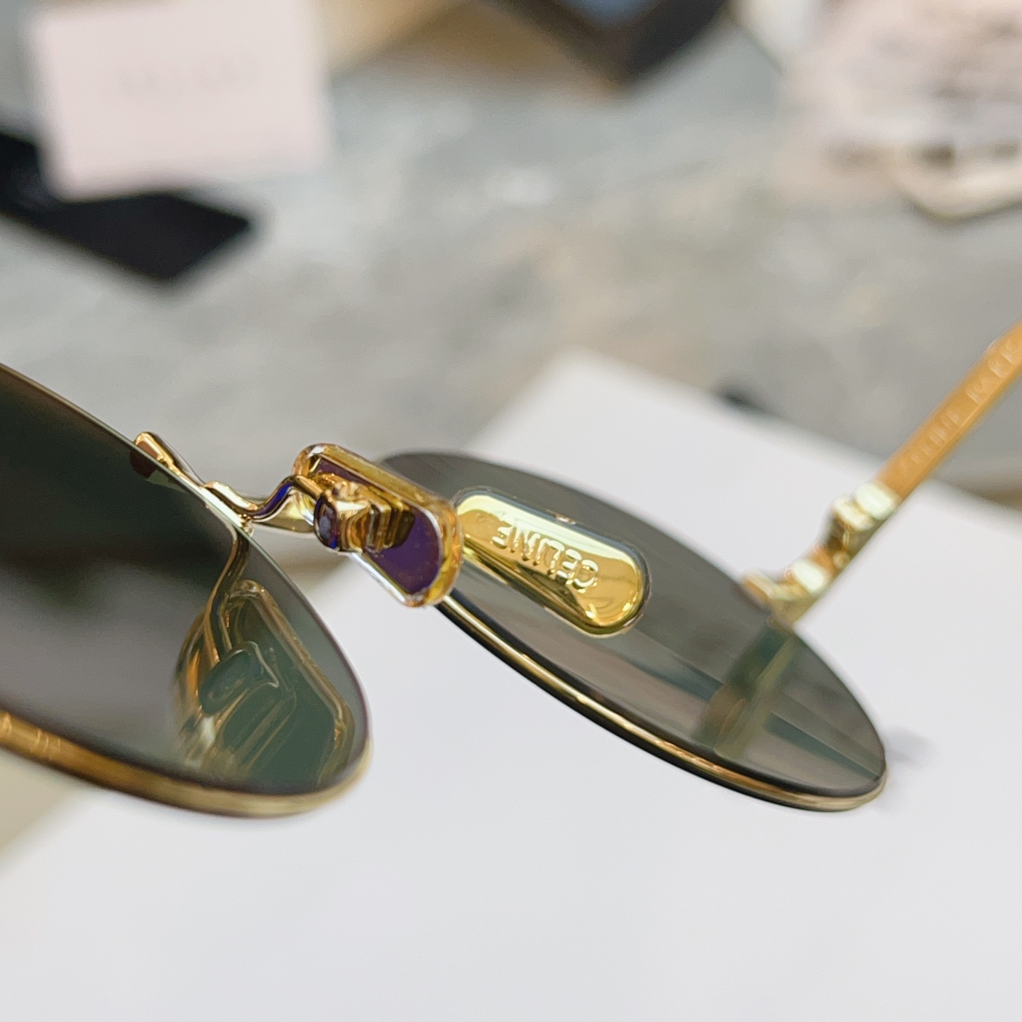，【CELIN*】赛*琳新款太阳镜 高品质✨， MODEL:CL40346U，SIZE: 49口20-140