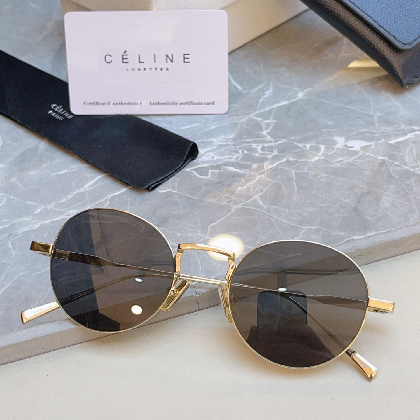 ，【CELIN*】赛*琳新款太阳镜 高品质✨， MODEL:CL40346U，SIZE: 49口20-140