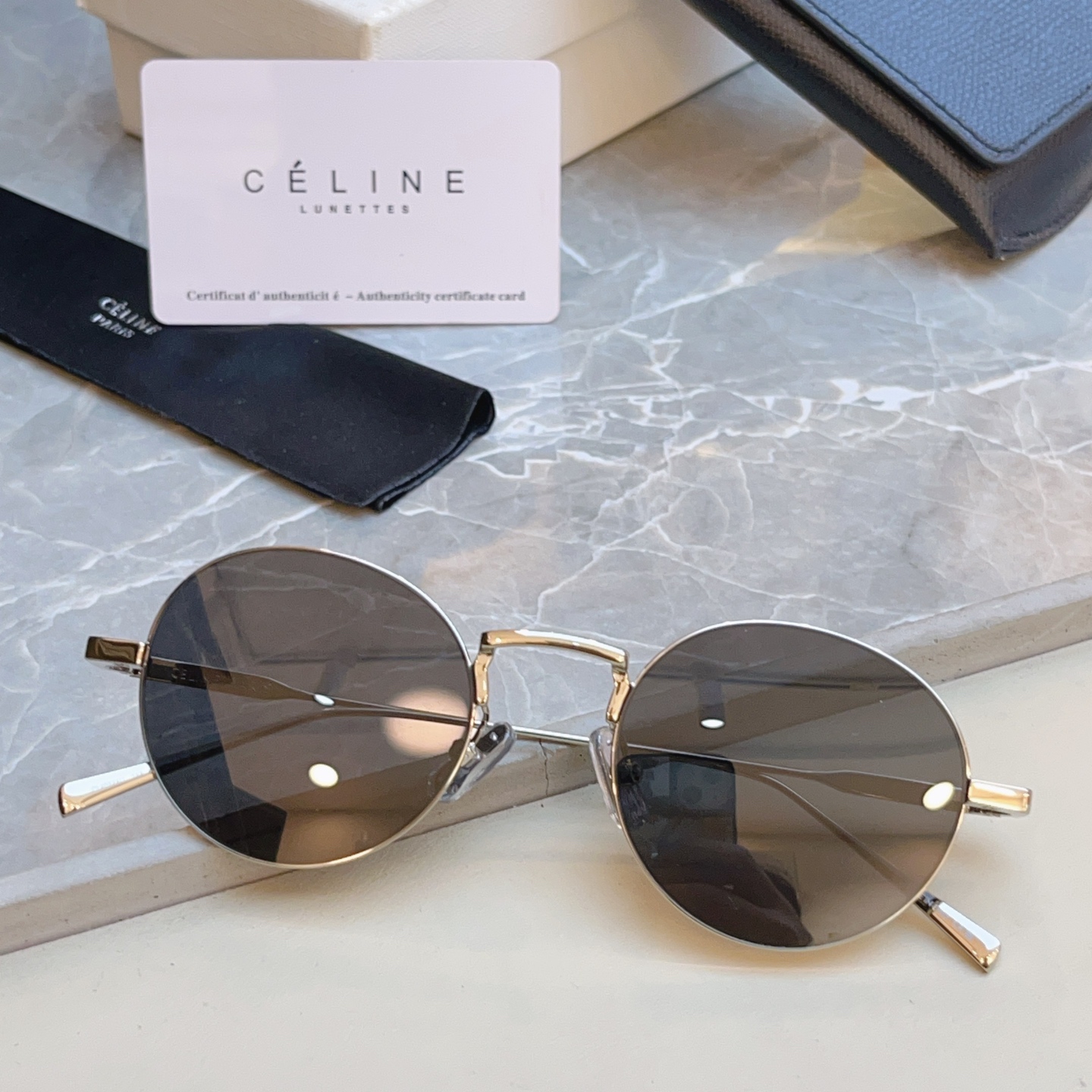 ，【CELIN*】赛*琳新款太阳镜 高品质✨， MODEL:CL40346U，SIZE: 49口20-140