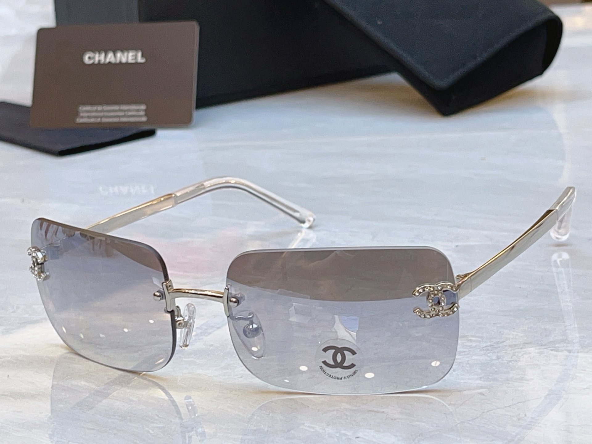 【CHANE*】香奈儿新款太阳镜，MODEL：CH4218，SIZE：60口16-145
