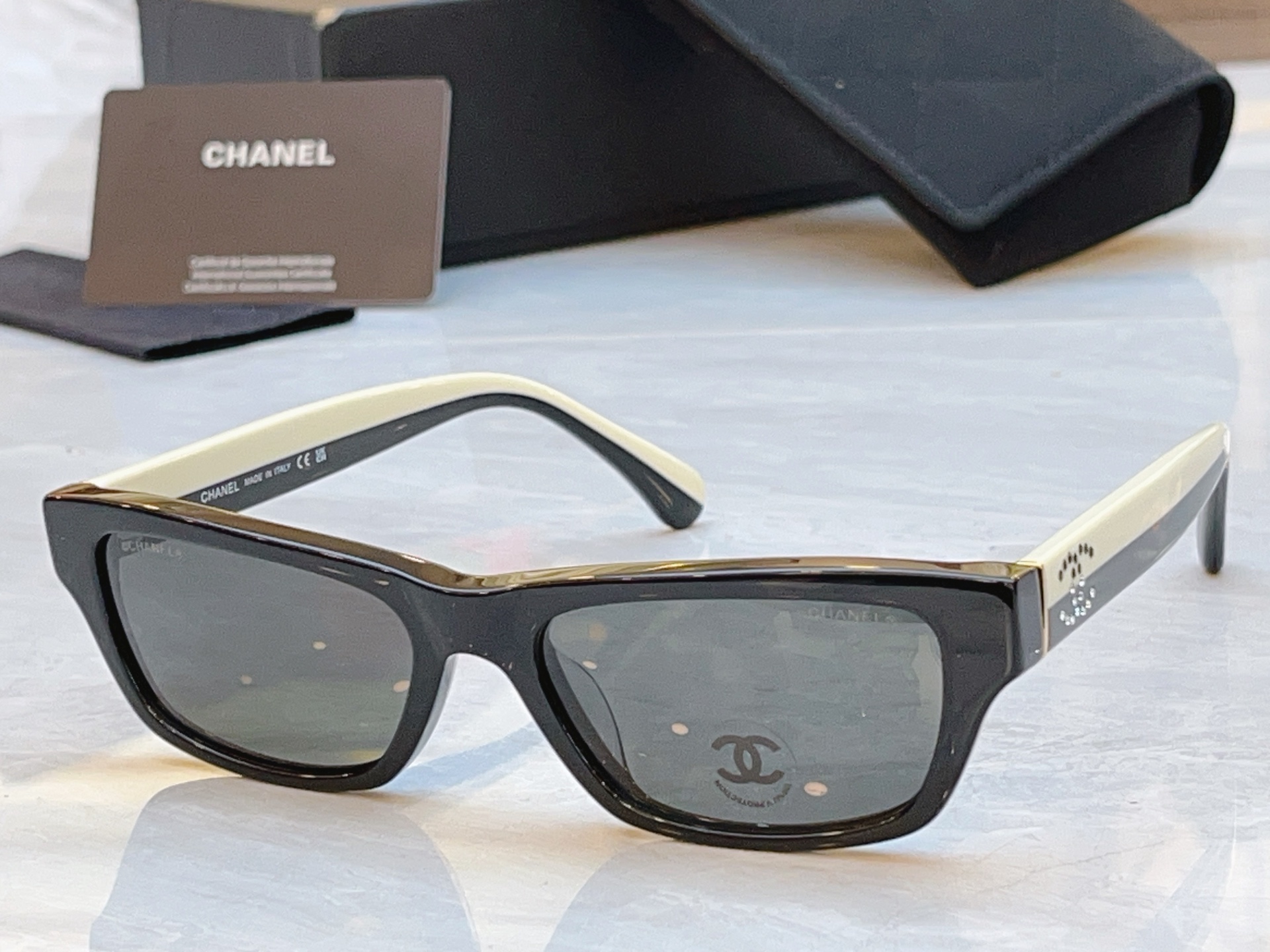 【CHANE*】香奈儿新款太阳镜，MODEL：CH5561B，SIZE：54口20-140