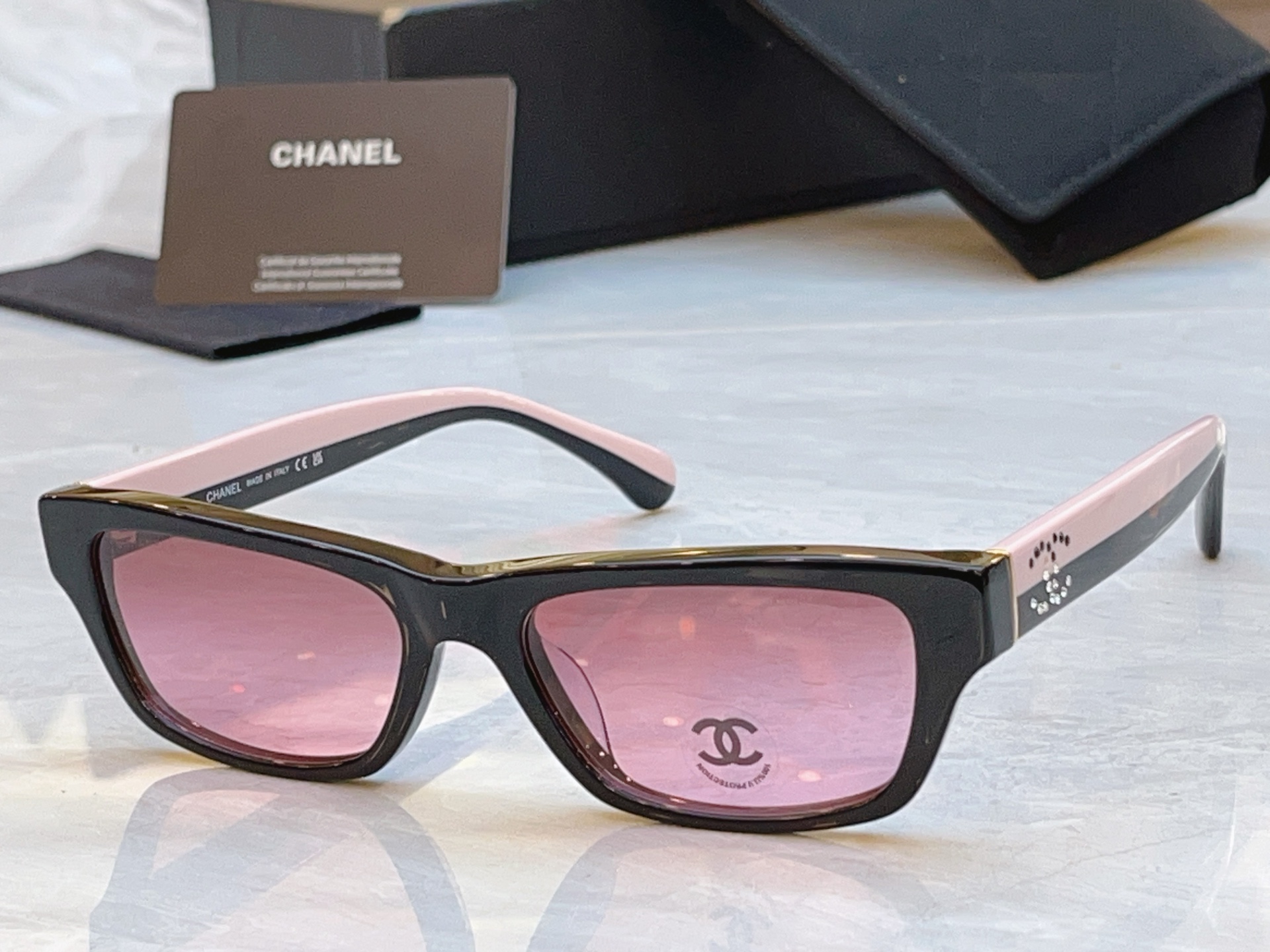 【CHANE*】香奈儿新款太阳镜，MODEL：CH5561B，SIZE：54口20-140