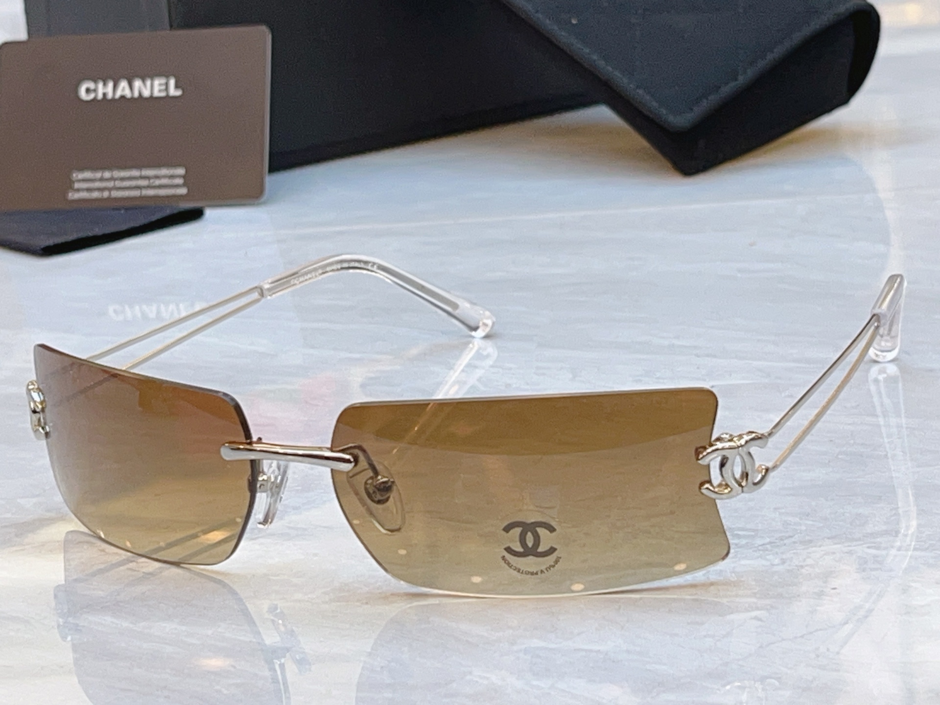 【CHANE*】香奈儿新款太阳镜，MODEL：CH4051，SIZE：63口15-145