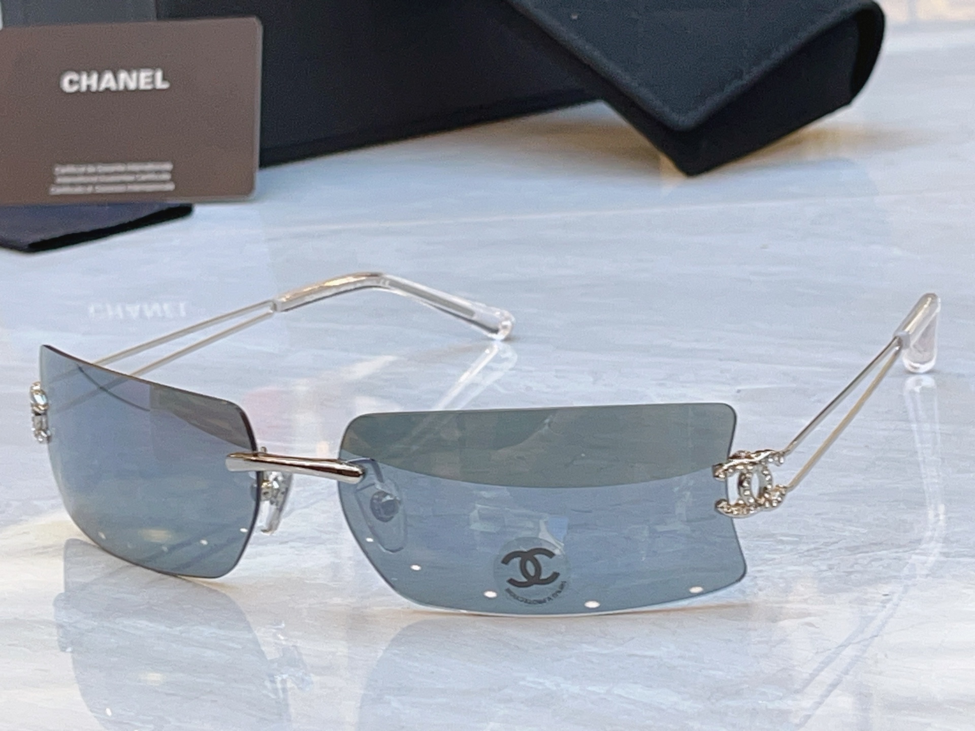 【CHANE*】香奈儿新款太阳镜，MODEL：CH4051，SIZE：63口15-145