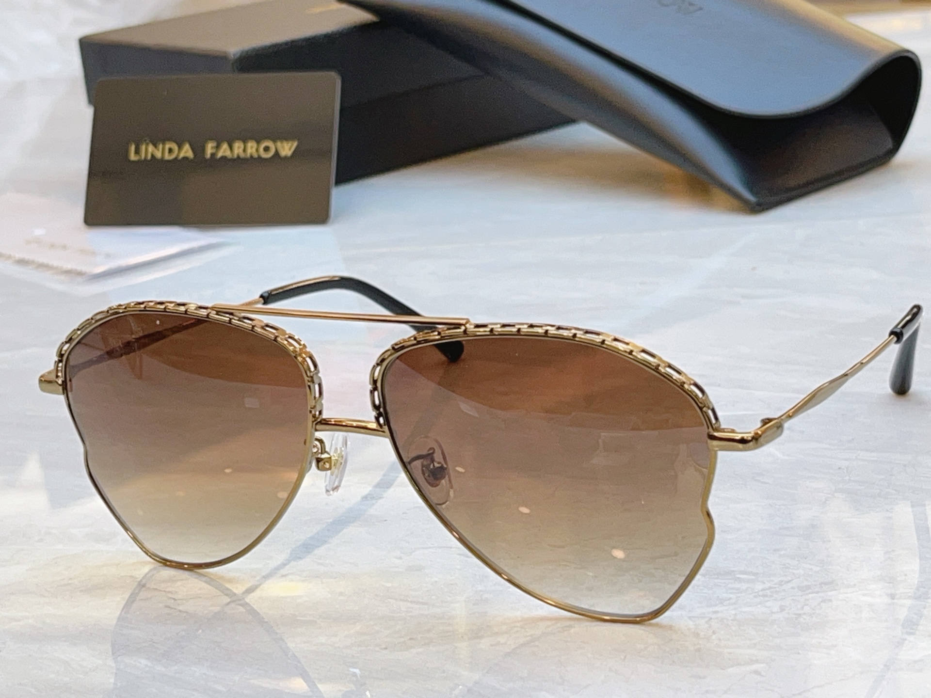 【LINDA FARRO*】琳达 法*罗新款太阳镜，MODEL：MW272，SIZE：60口19-145